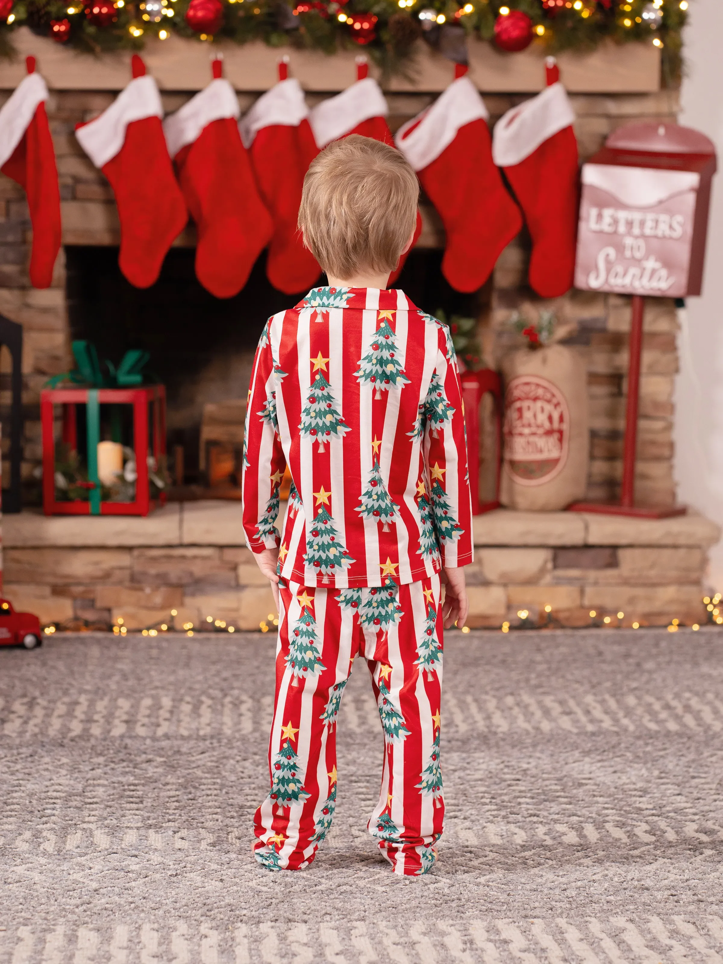 Christmas Family Matching Trees Print Stripes Long-sleeve Pajamas Sets with Christmas Socks Red - XNAUWBI