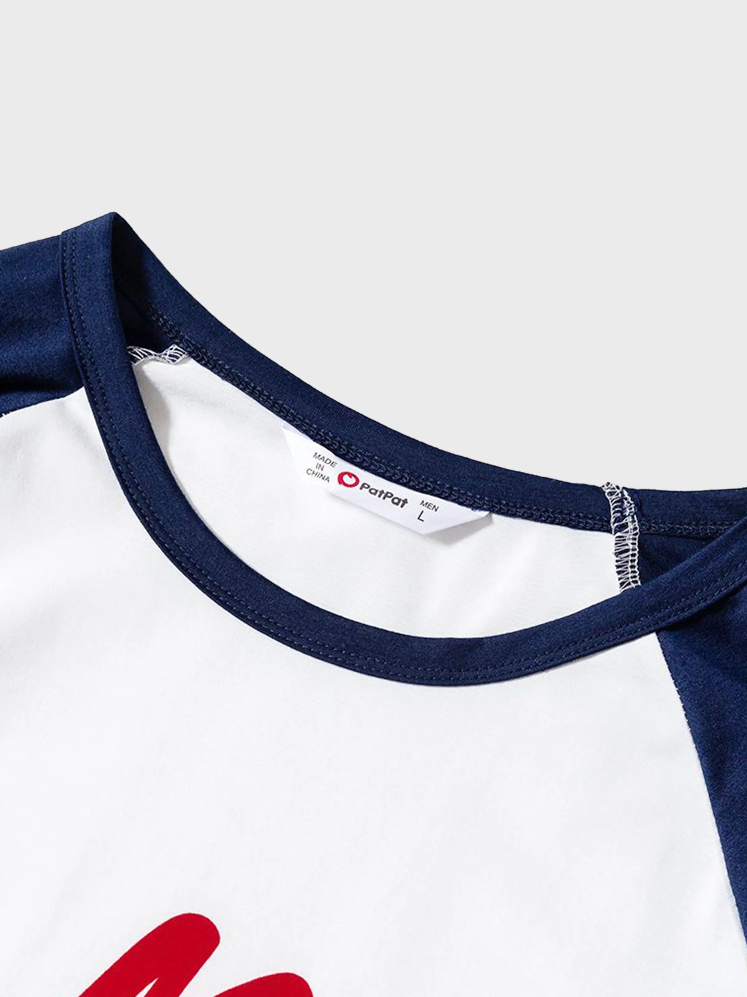 Christmas Family Pajamas Reindeer Pattern Big Graphic Raglan Sleeves Pajamas Sets with Christmas Socks Dark blue/White/Red - XNAUWBI