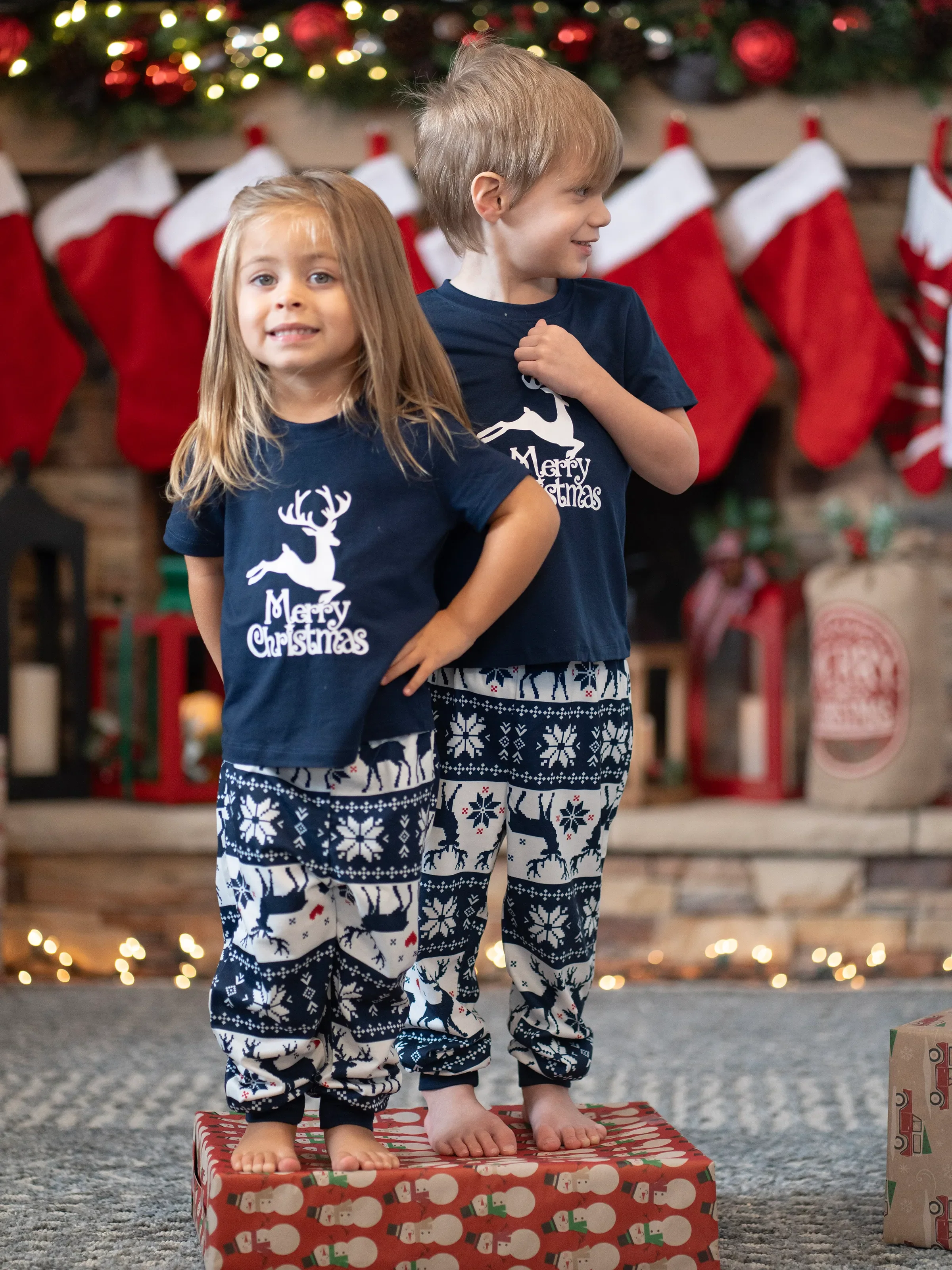 Christmas Reindeer Print Glow in the Dark Family Matching Pajamas Sets with Christmas Socks Deep Blue - XNAUWBI