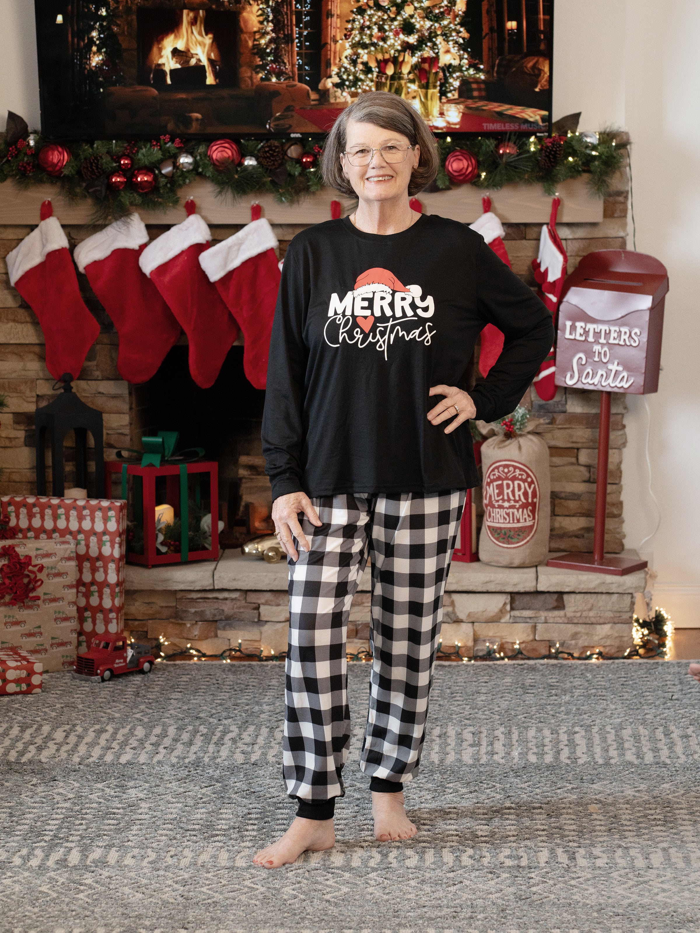 Christmas Family Matching Glow In The Dark Letters Print Long-sleeve Pajamas Sets with Christmas Socks Black+White - XNAUWBI