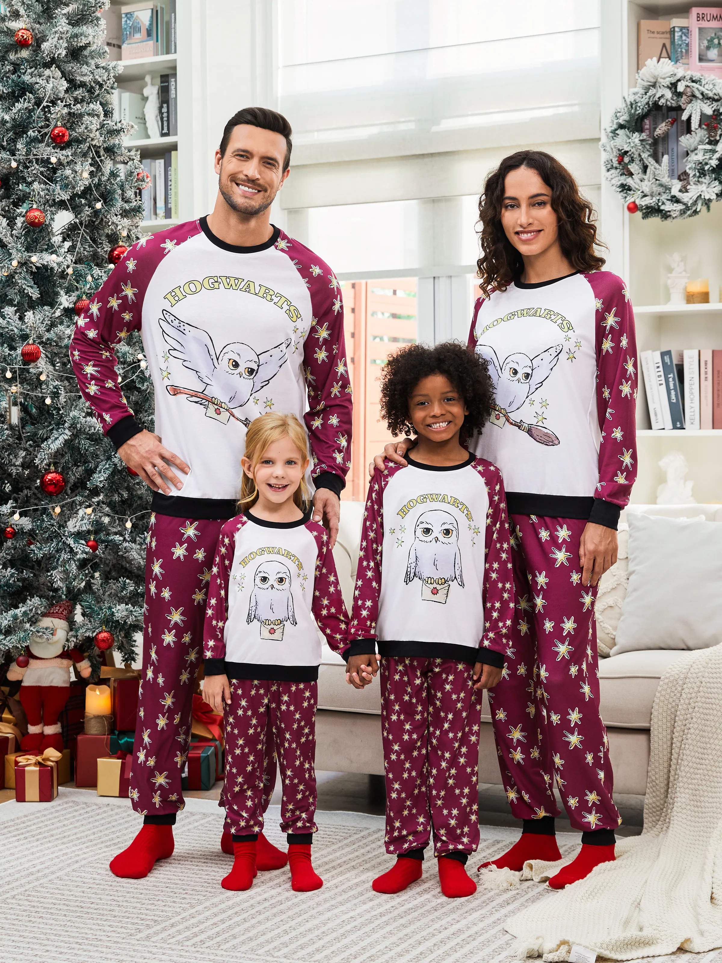 Harry Potter Christmas Family Matching Hedwig Print Pajamas Sets with Christmas Socks - XNAUWBI