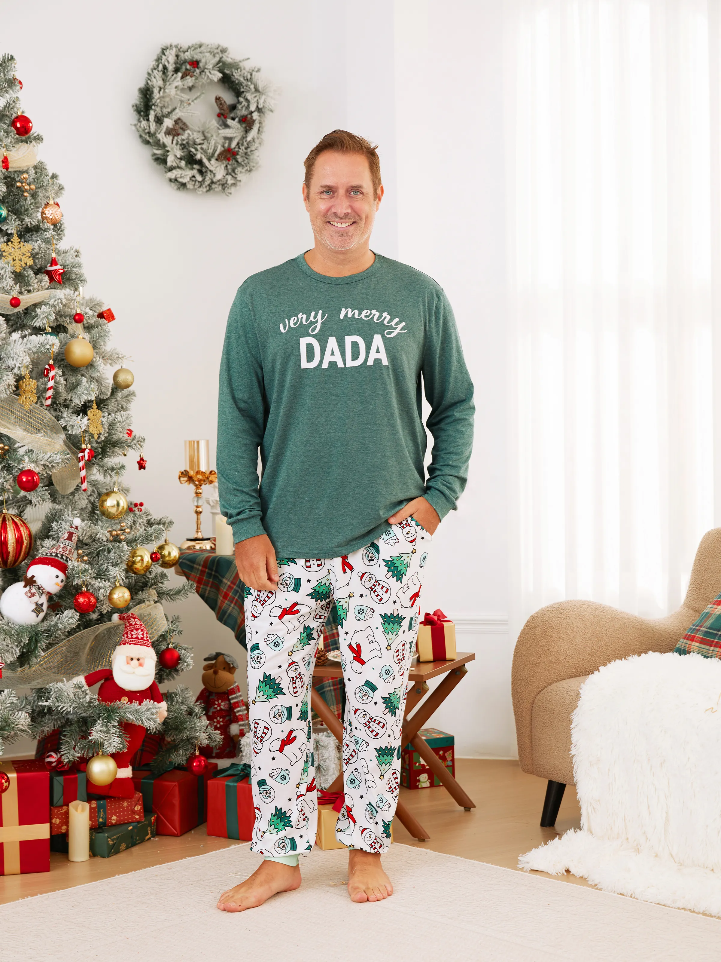 Christmas Family Matching Long Sleeves Very Merry Green Tops Allover Pattern Pants Pajamas Sets with Christmas Socks MediumSpringGreen - XNAUWBI