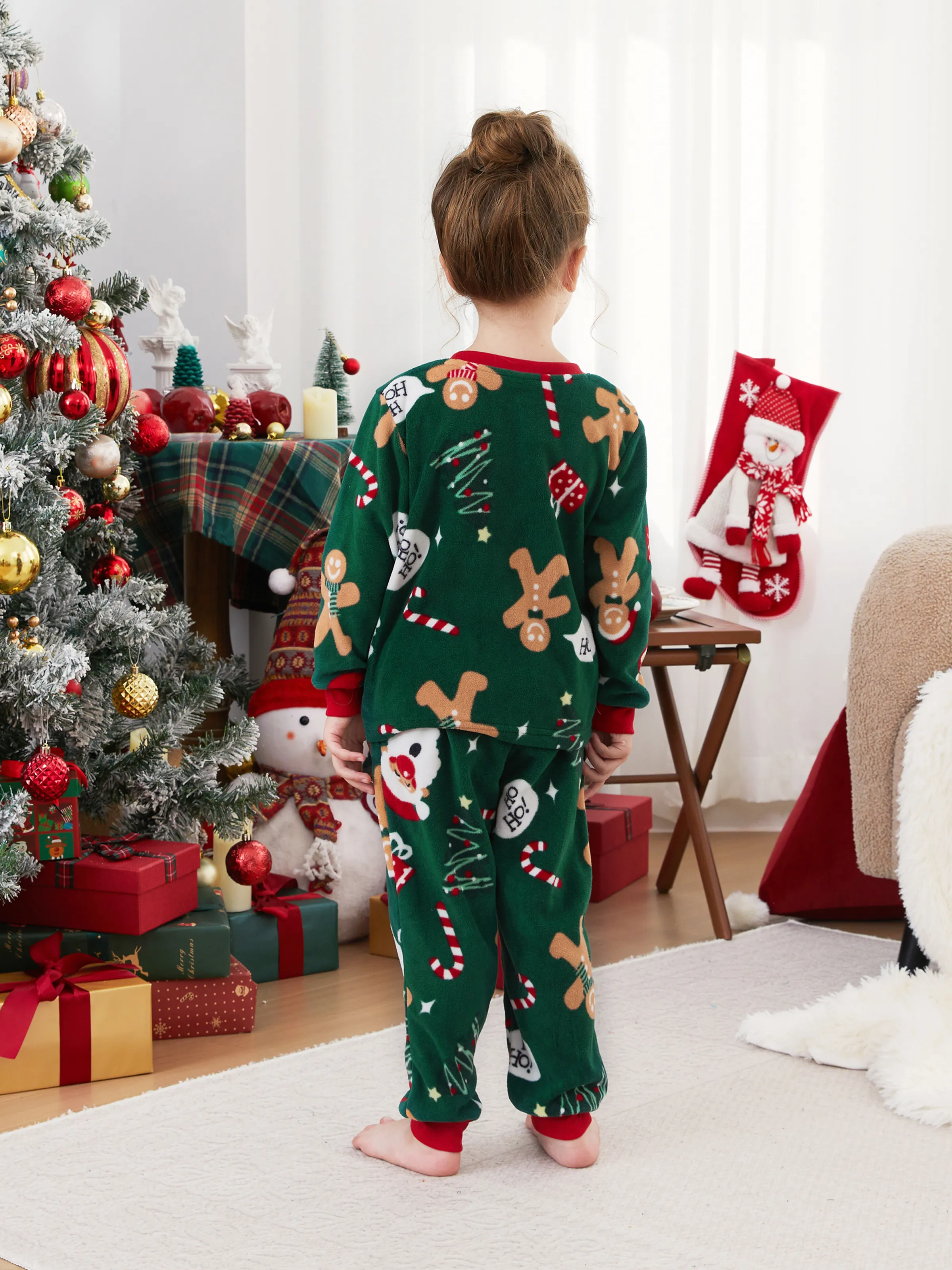 Christmas Pajamas Family Matching Fleece Gingerbread Man Long Sleeves Pajamas Sets with Christmas Socks Dark Green - XNAUWBI