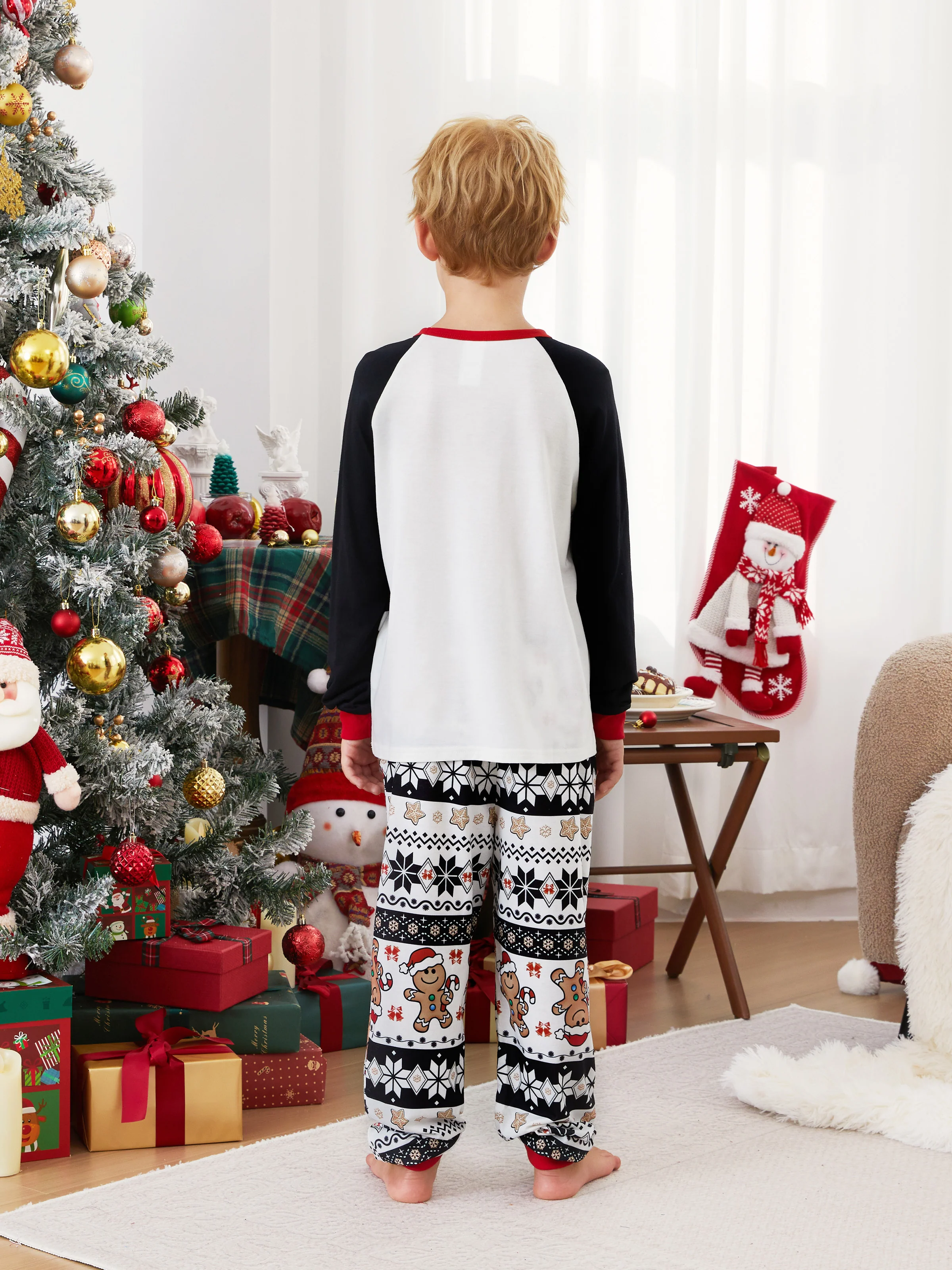 Christmas Family Matching Raglan Sleeves Gingerbread Man Pajamas Sets with Drawstring and Pockets with Christmas Socks red/black - XNAUWBI