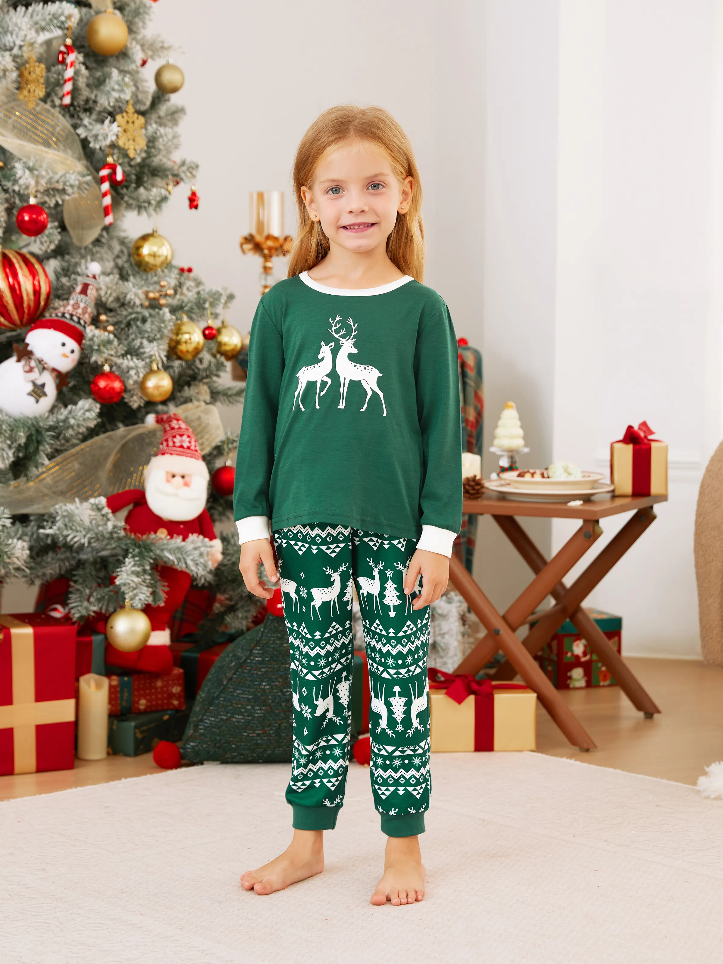 Christmas Family Matching Glow in the Dark Reindeer Tops Allover Pattern Pants Pajamas Sets with Christmas Socks blackishgreen - XNAUWBI