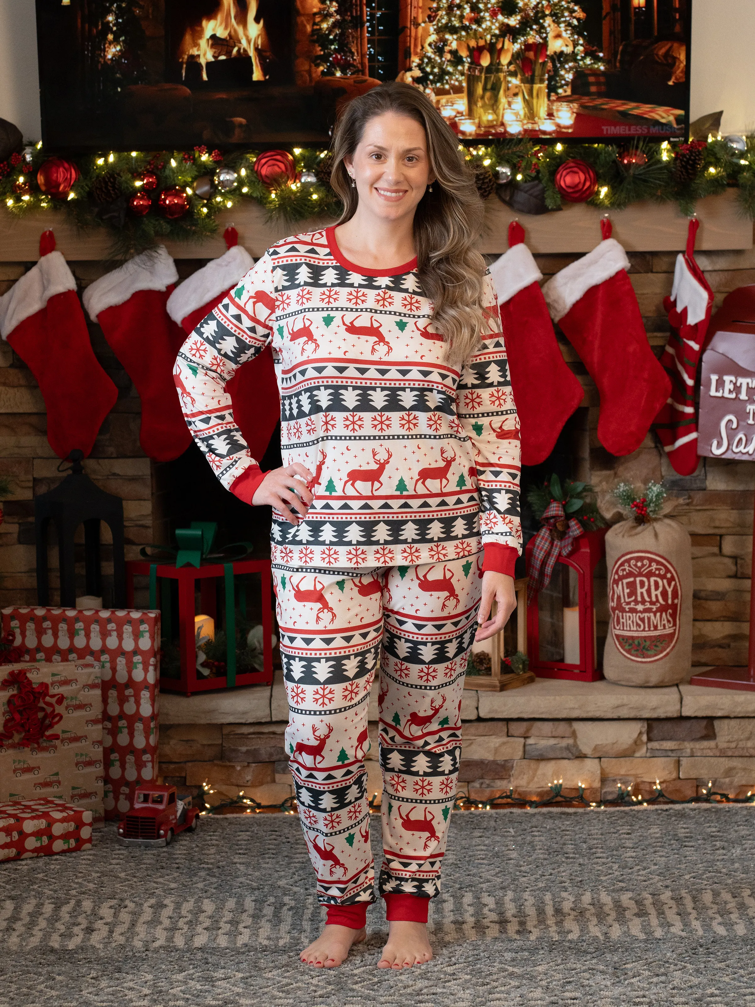 Family Christmas Pajamas All Over Reindeer Print Long-sleeve with Christmas Socks (SGS Certied Safety) Red+White - XNAUWBI