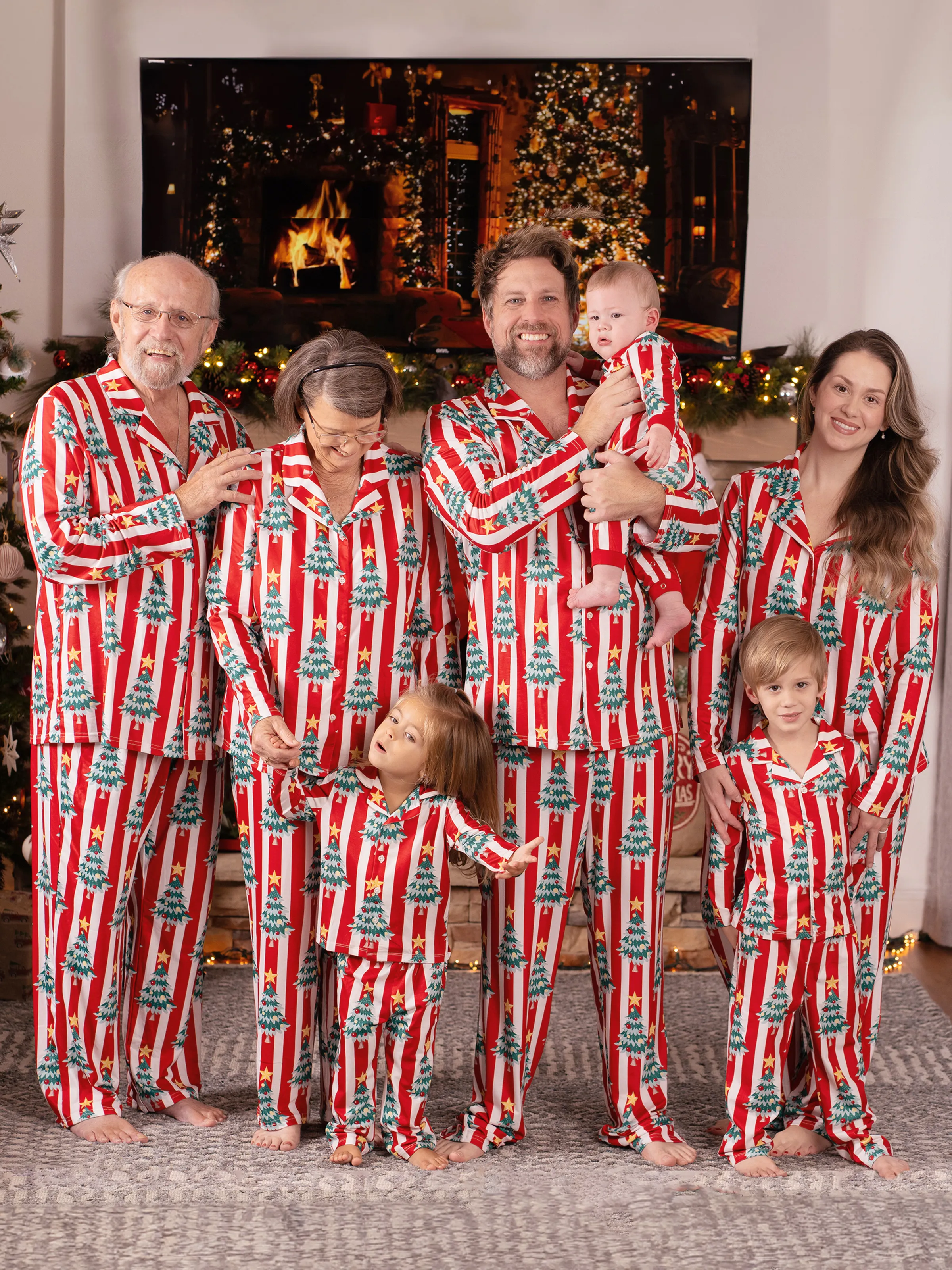 Christmas Family Matching Trees Print Stripes Long-sleeve Pajamas Sets with Christmas Socks Red - XNAUWBI