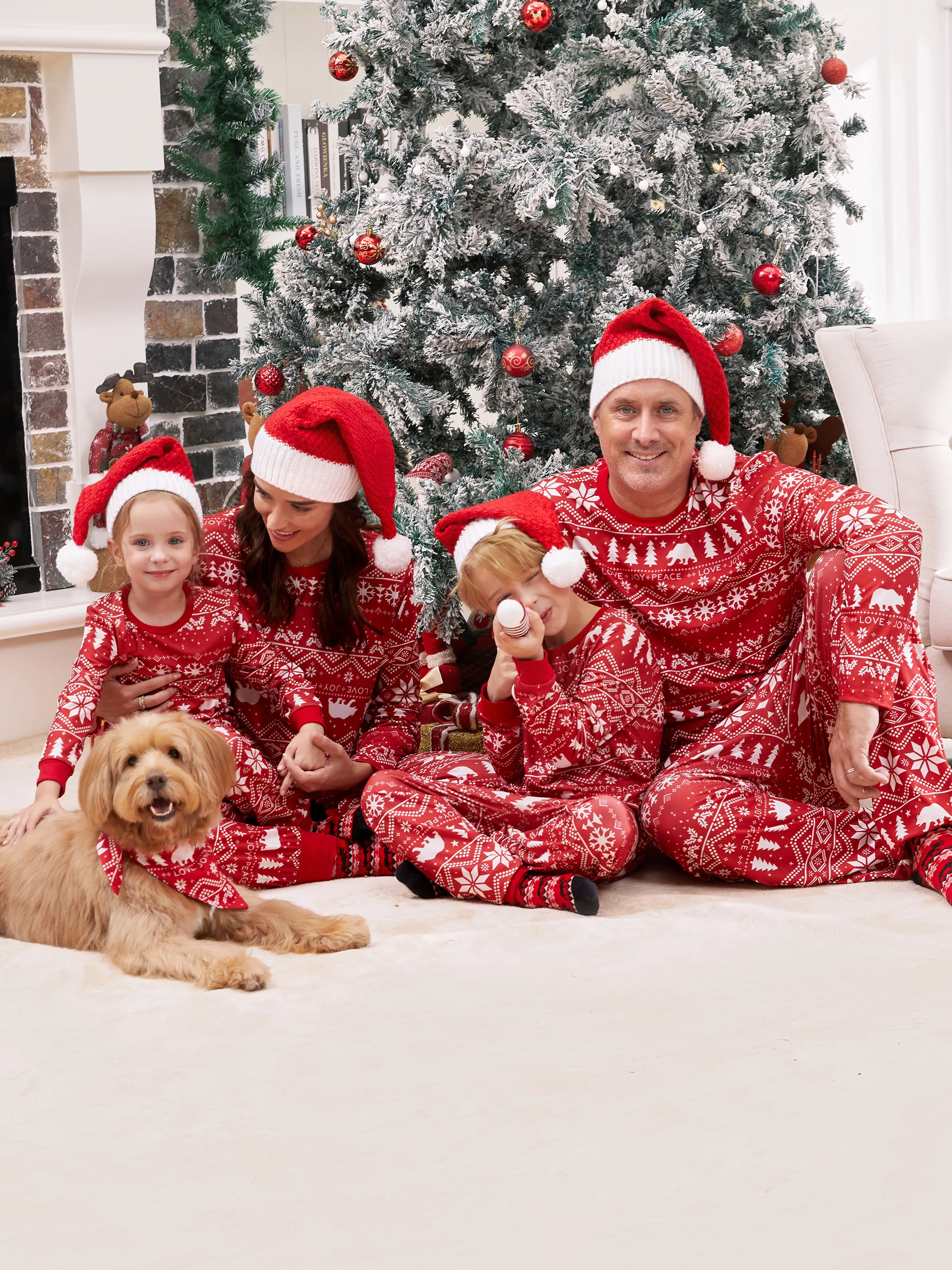 Traditional Christmas Print Family Matching Pajamas Sets with Christmas Socks Red - XNAUWBI