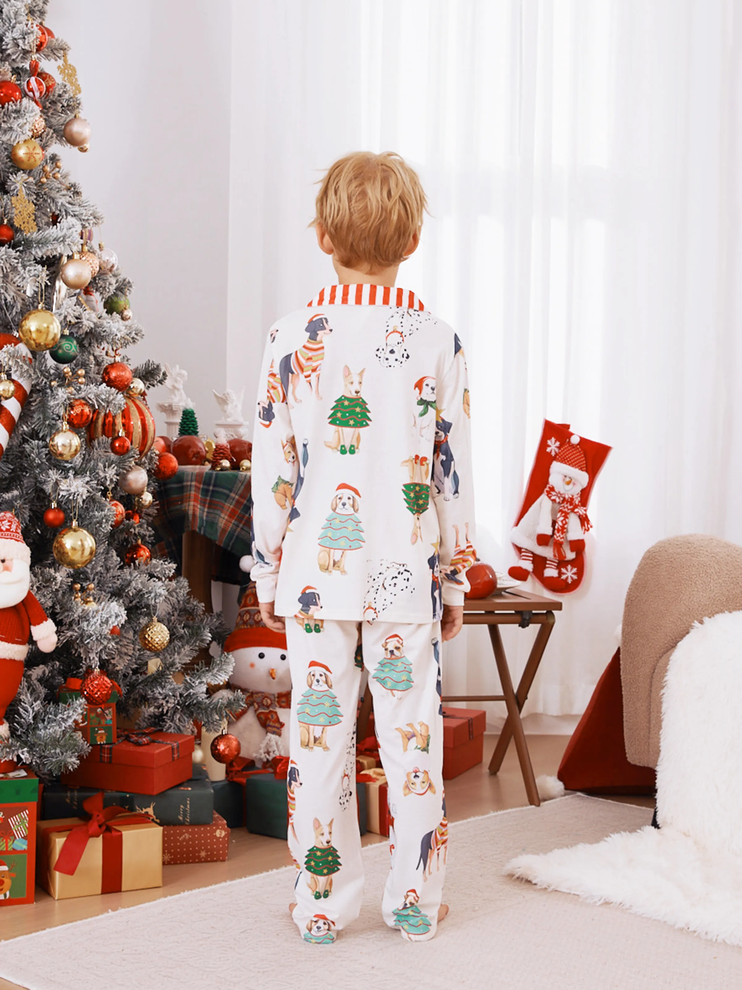 Christmas Pajamas Family Matching Cute Xmas Dog Collared Pajamas Sets with Christmas Socks LightApricot - XNAUWBI