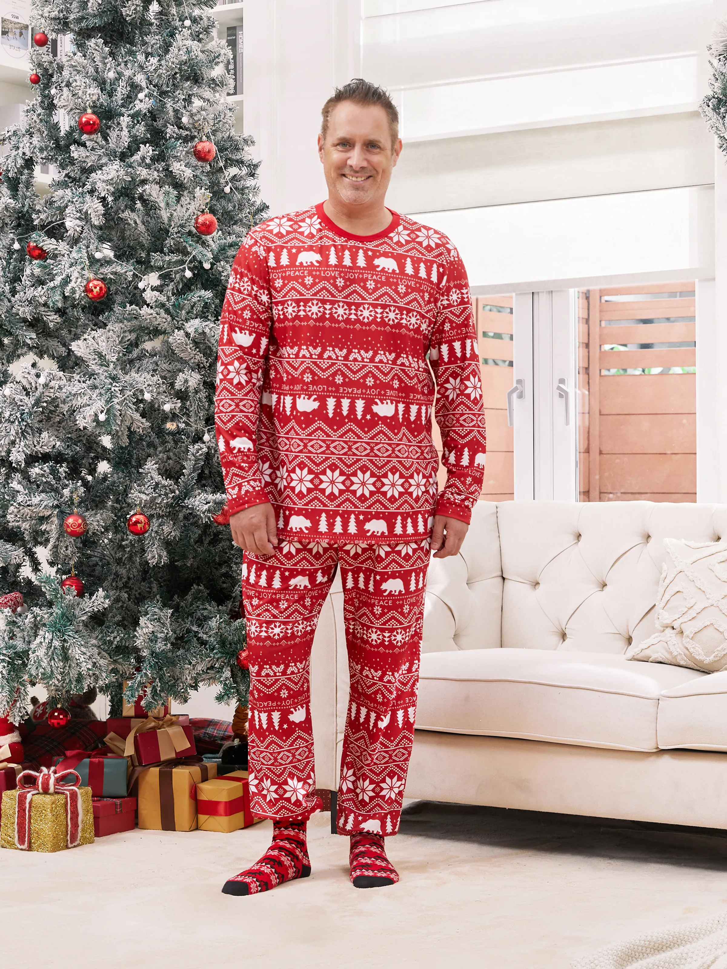 Traditional Christmas Print Family Matching Pajamas Sets with Christmas Socks Red - XNAUWBI