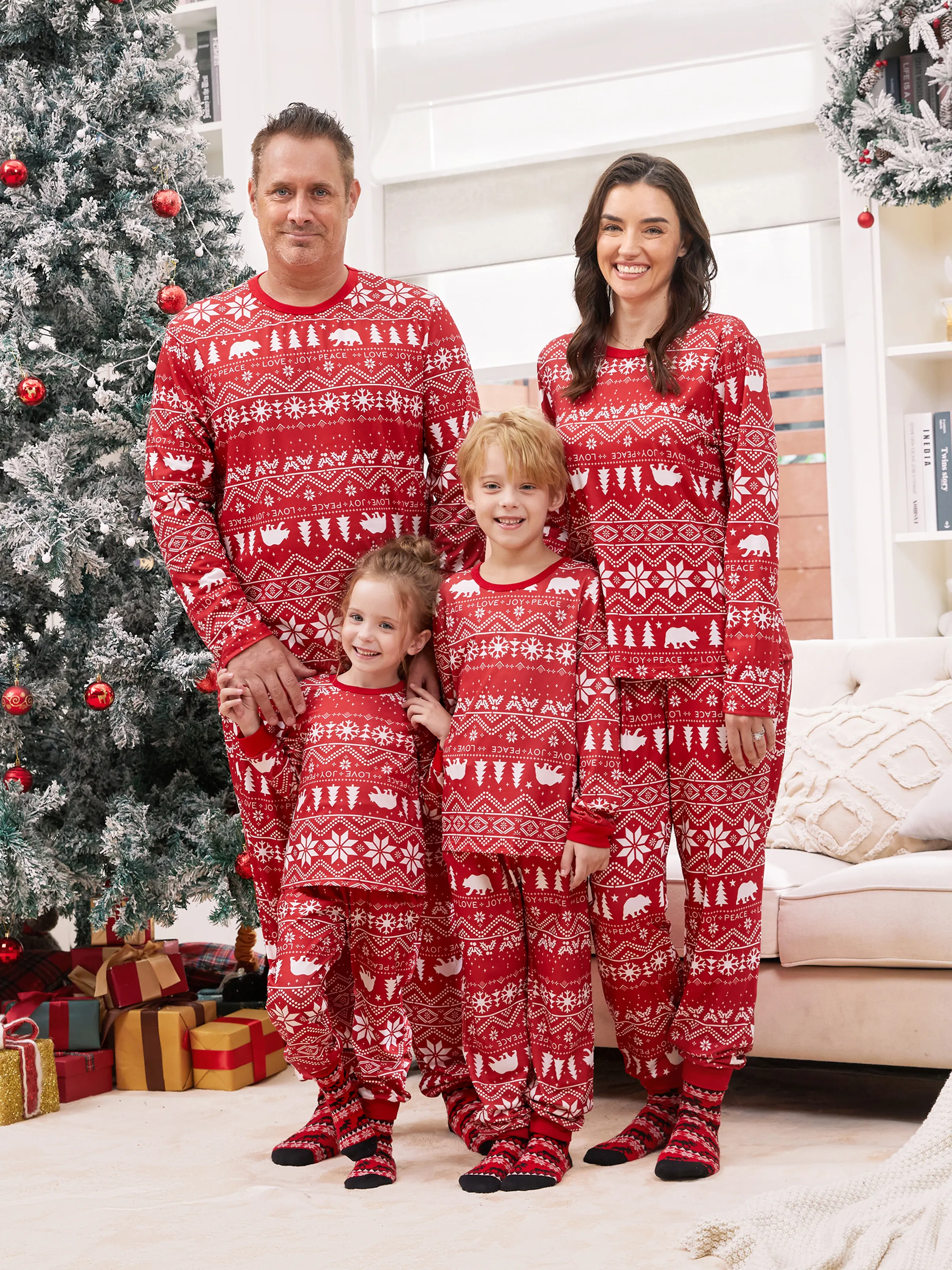Traditional Christmas Print Family Matching Pajamas Sets with Christmas Socks Red - XNAUWBI