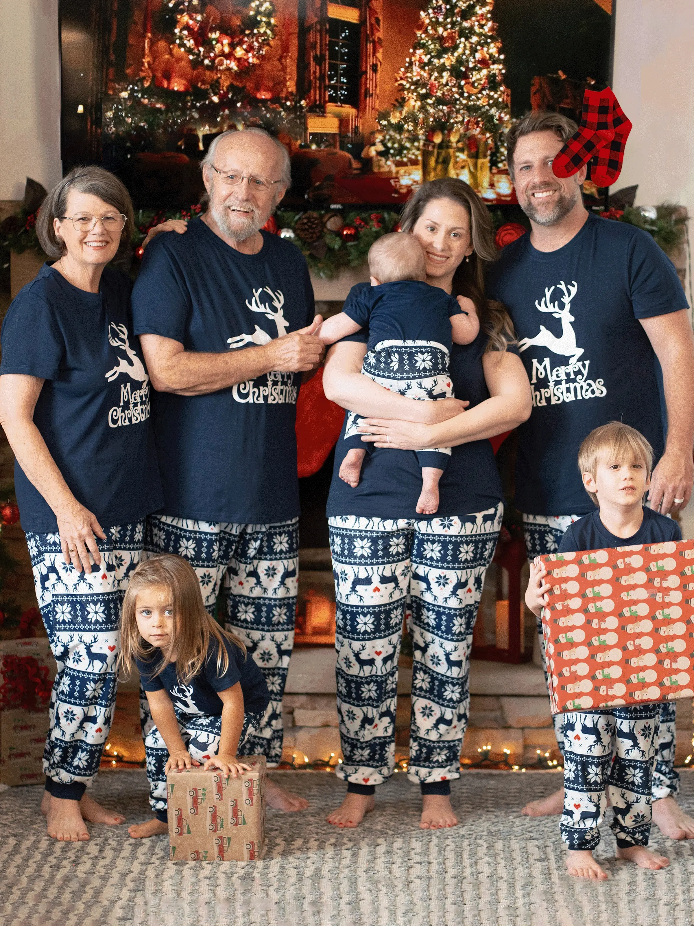 Christmas Reindeer Print Glow in the Dark Family Matching Pajamas Sets with Christmas Socks Deep Blue - XNAUWBI