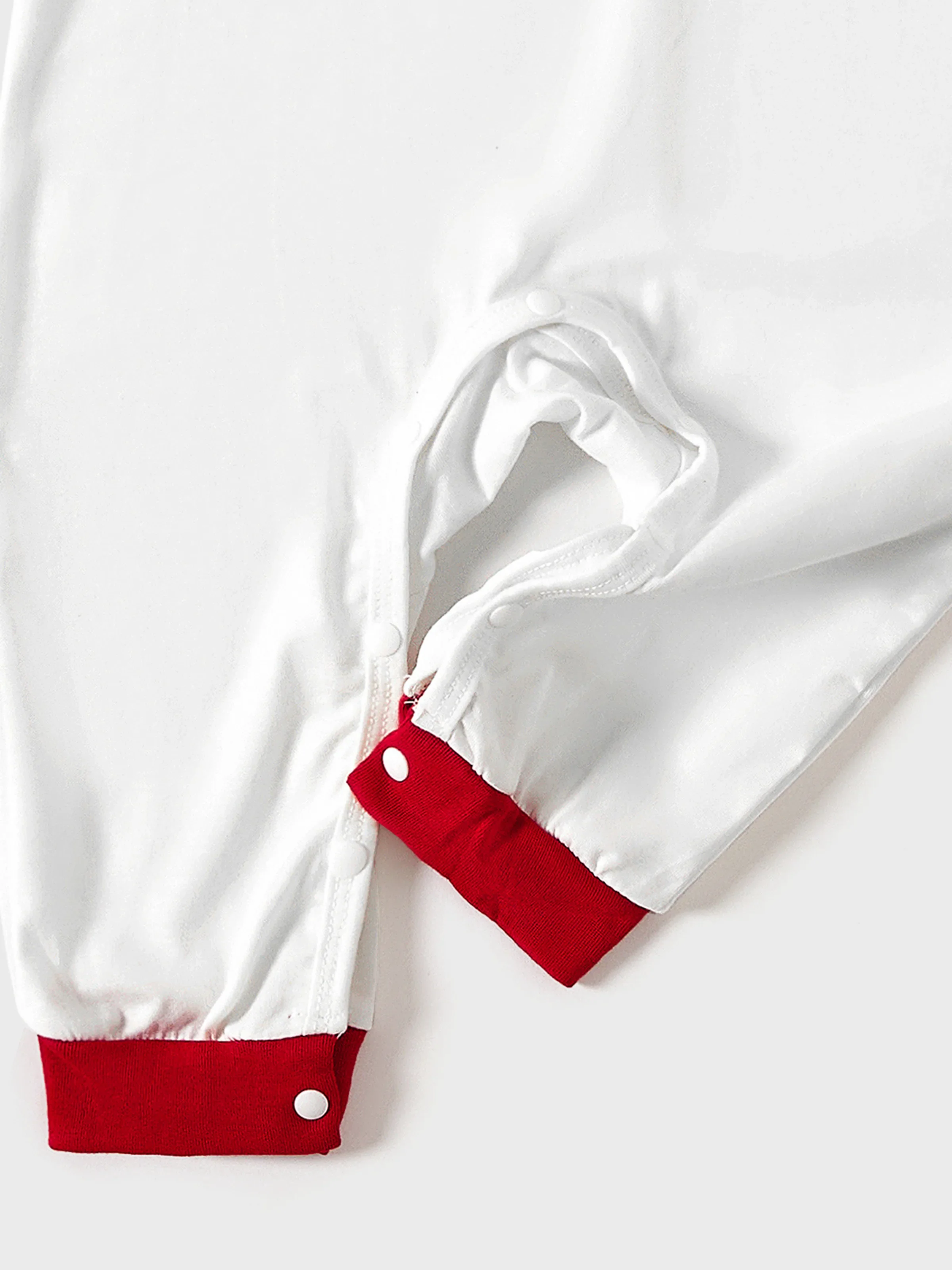 Christmas Reindeer and Snowflake Print Family Matching Pajamas Sets with Christmas Socks Red - XNAUWBI