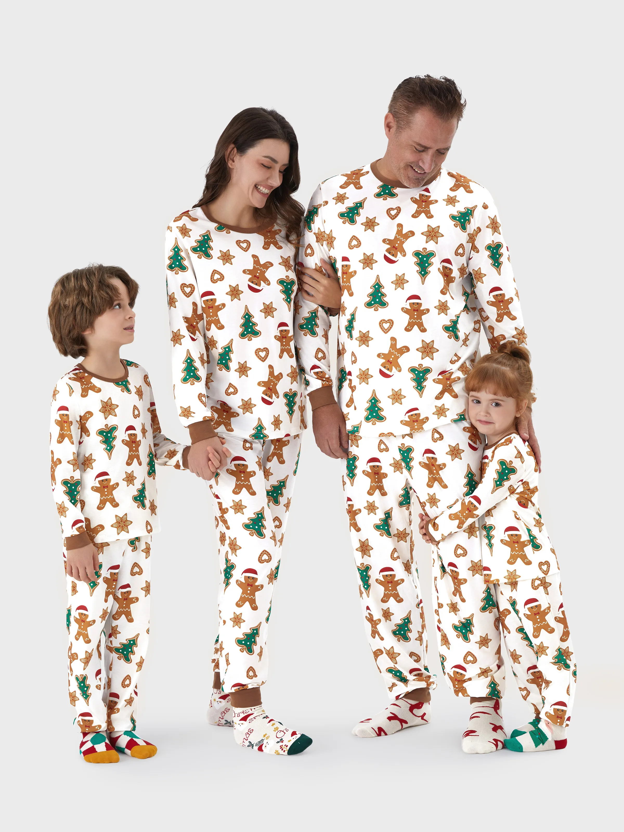 Christmas Family Matching Cartoon Gingerbread Man and Tree All-over Print Long-sleeve Pajamas Sets with Christmas Socks Coffee - XNAUWBI