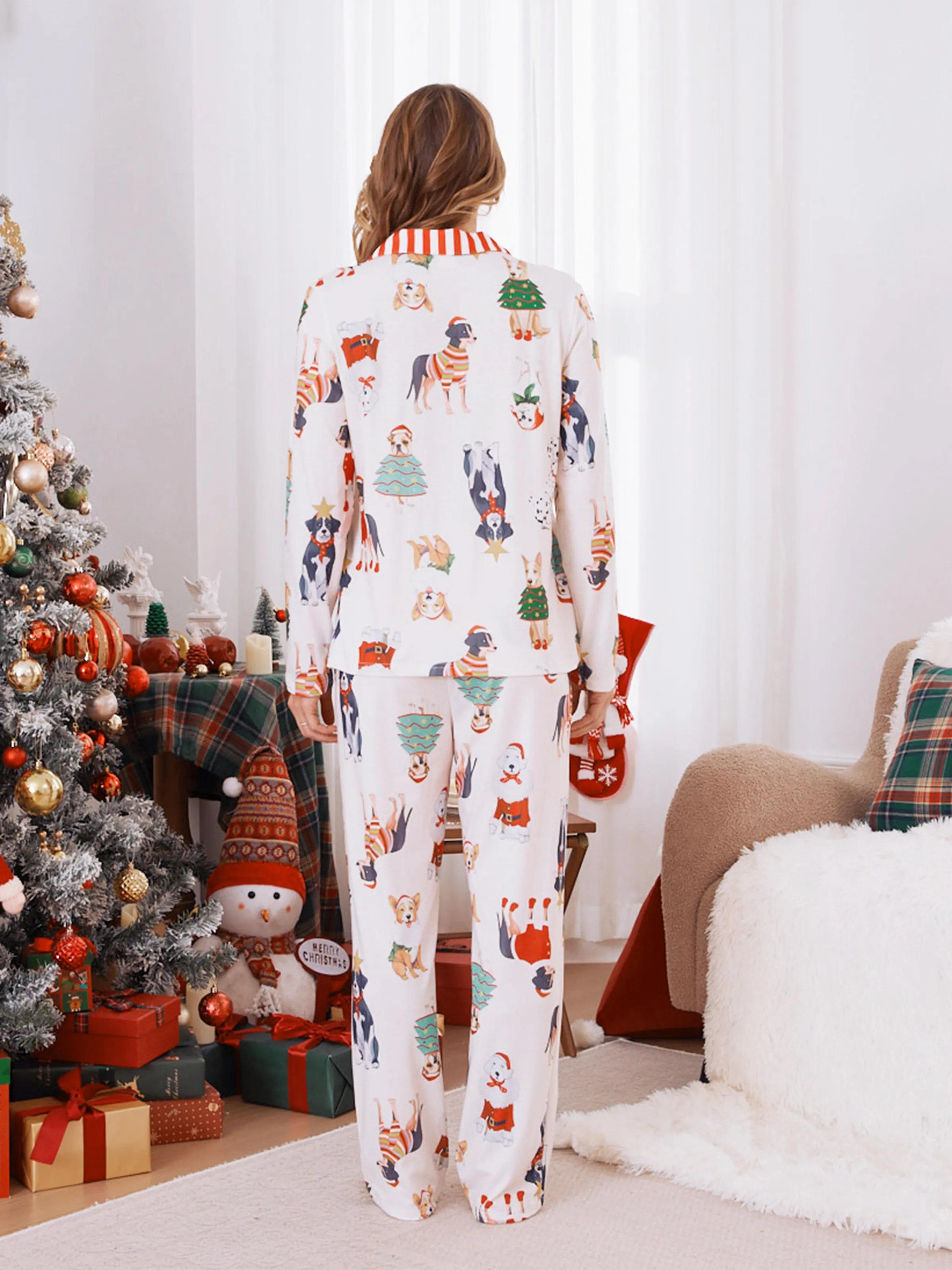 Christmas Pajamas Family Matching Cute Xmas Dog Collared Pajamas Sets with Christmas Socks LightApricot - XNAUWBI