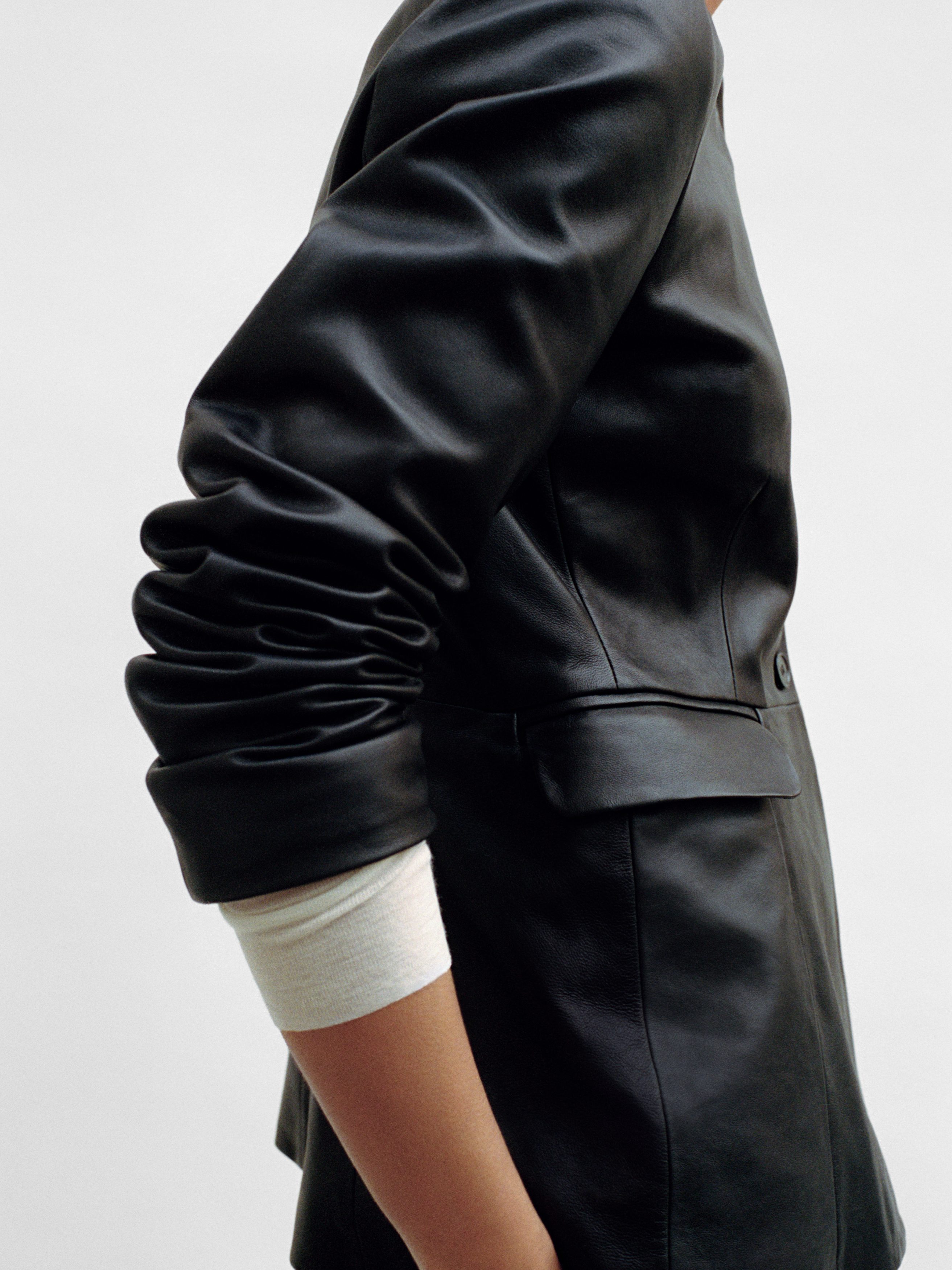 COLLARLESS LEATHER BLAZER - XNAUWBI