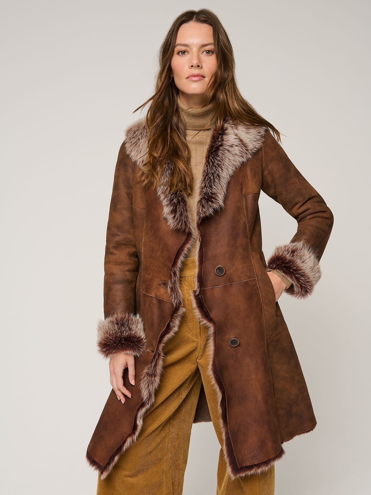 Sandra Sheepskin Coat - XNAUWBI