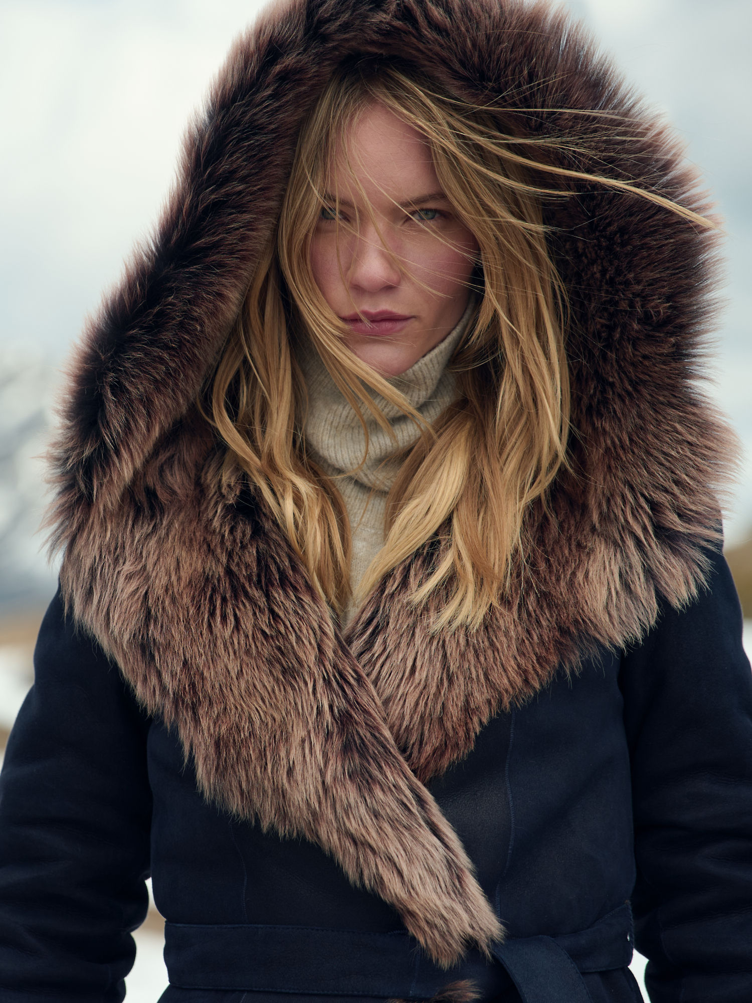 Nova Hooded Sheepskin Coat - XNAUWBI