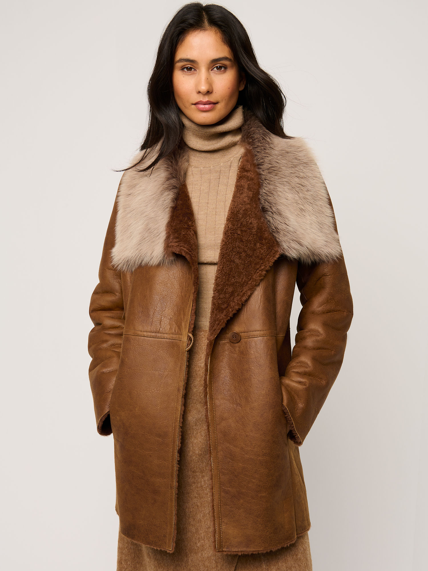 Ariana Sheepskin Coat - XNAUWBI