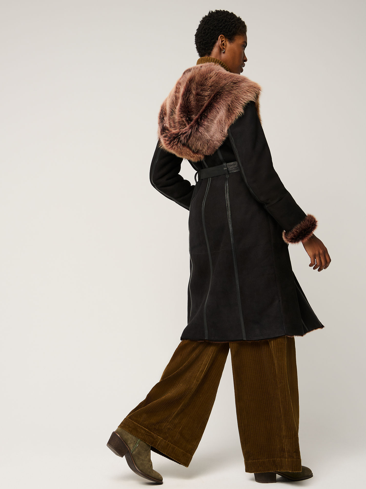 Tatiana Hooded Sheepskin Coat - XNAUWBI