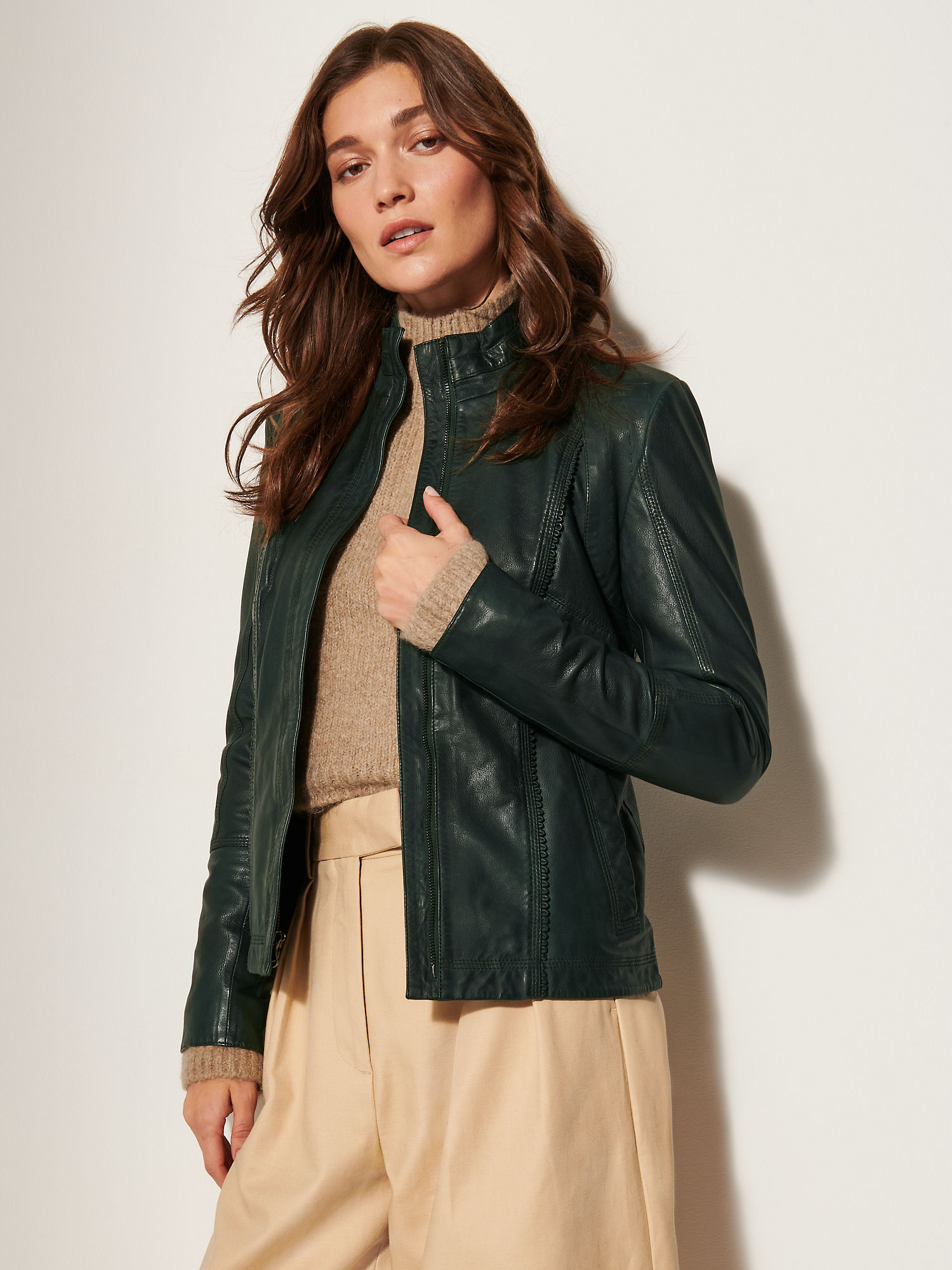 Azura Leather Jacket - XNAUWBI