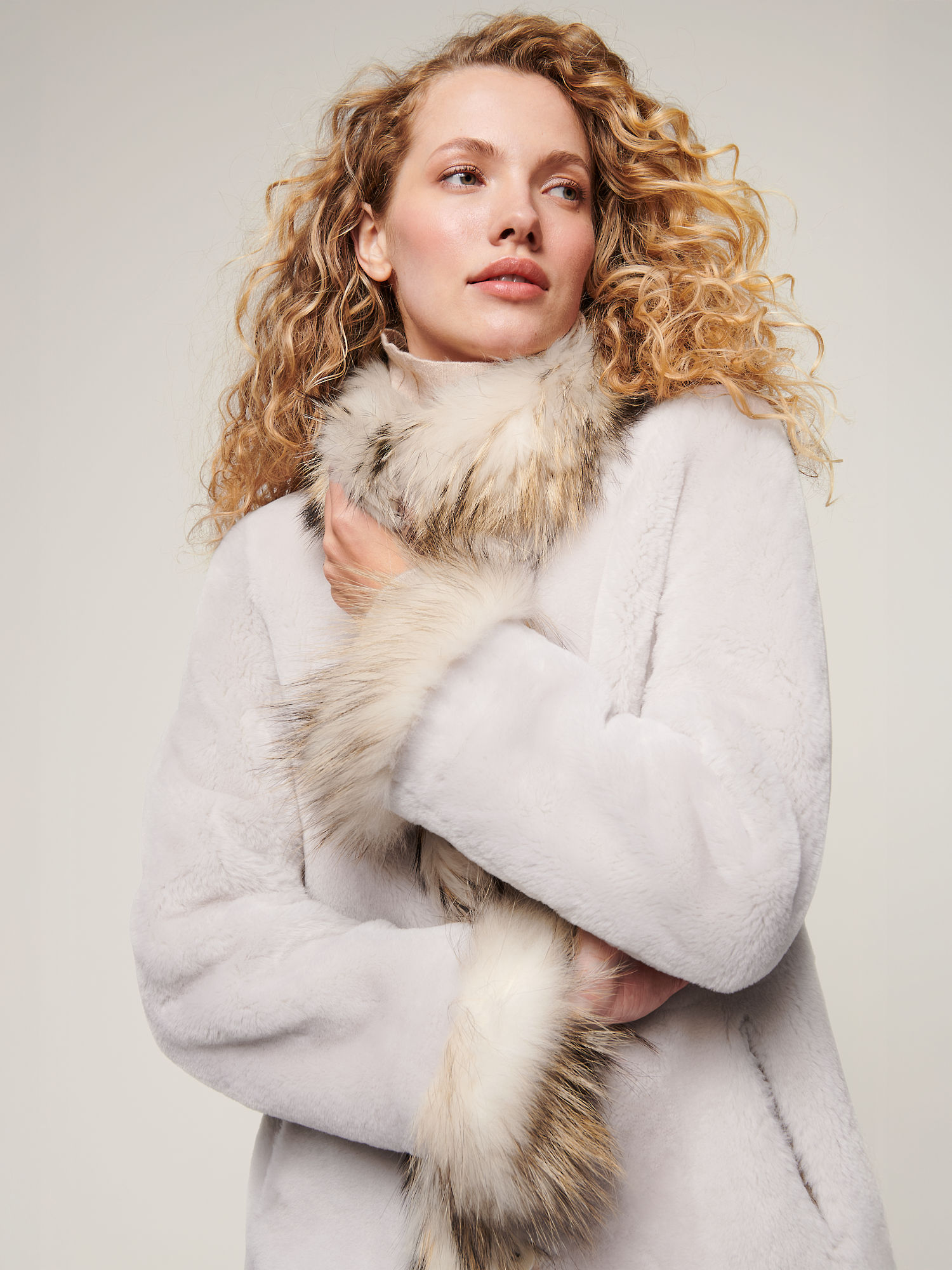 Chantal Reversible Cream Sheepskin Coat - XNAUWBI