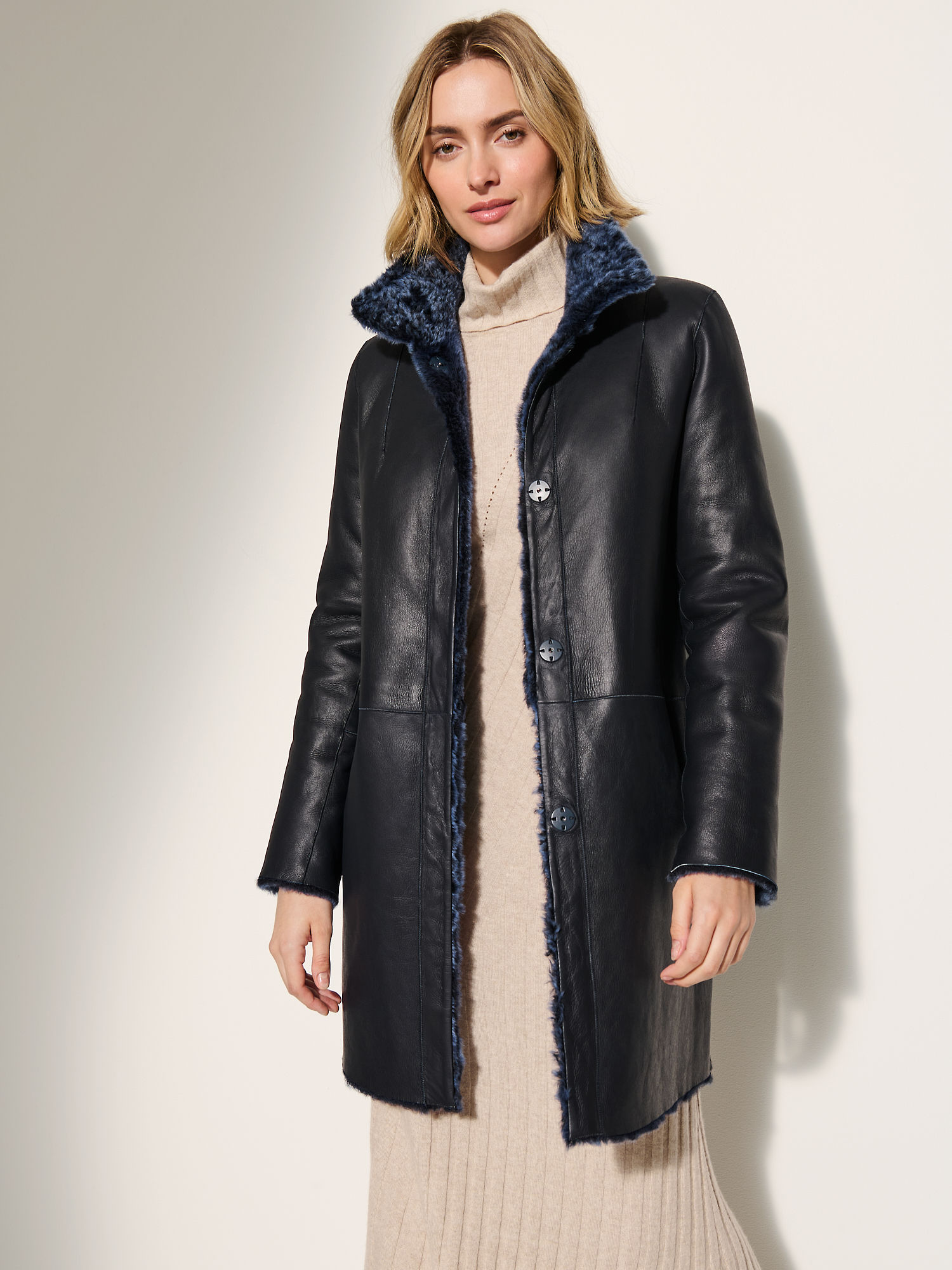 Carmen Reversible Curly Sheepskin Coat - XNAUWBI