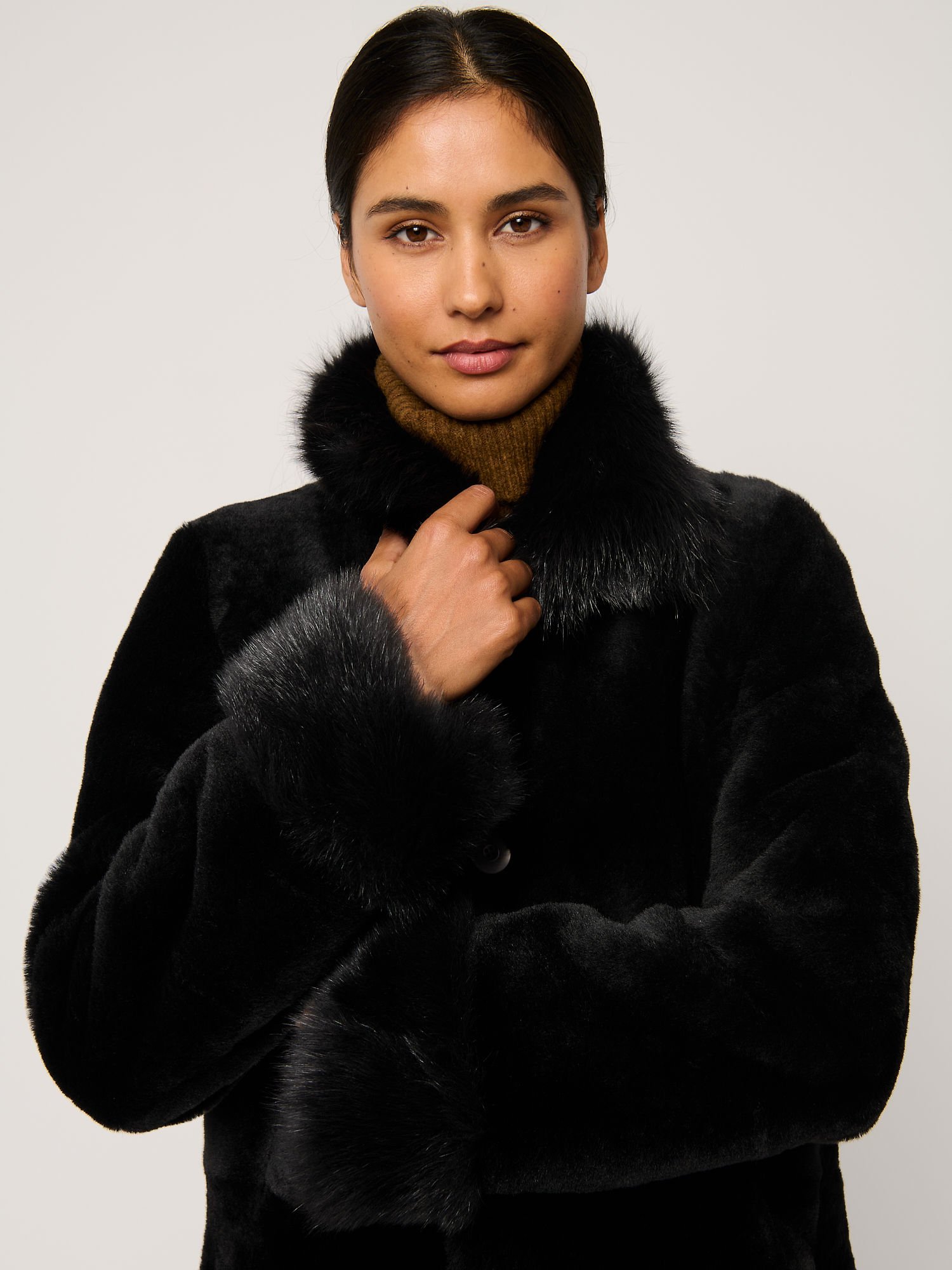 Leticia Black Reversible Sheepskin Coat - XNAUWBI