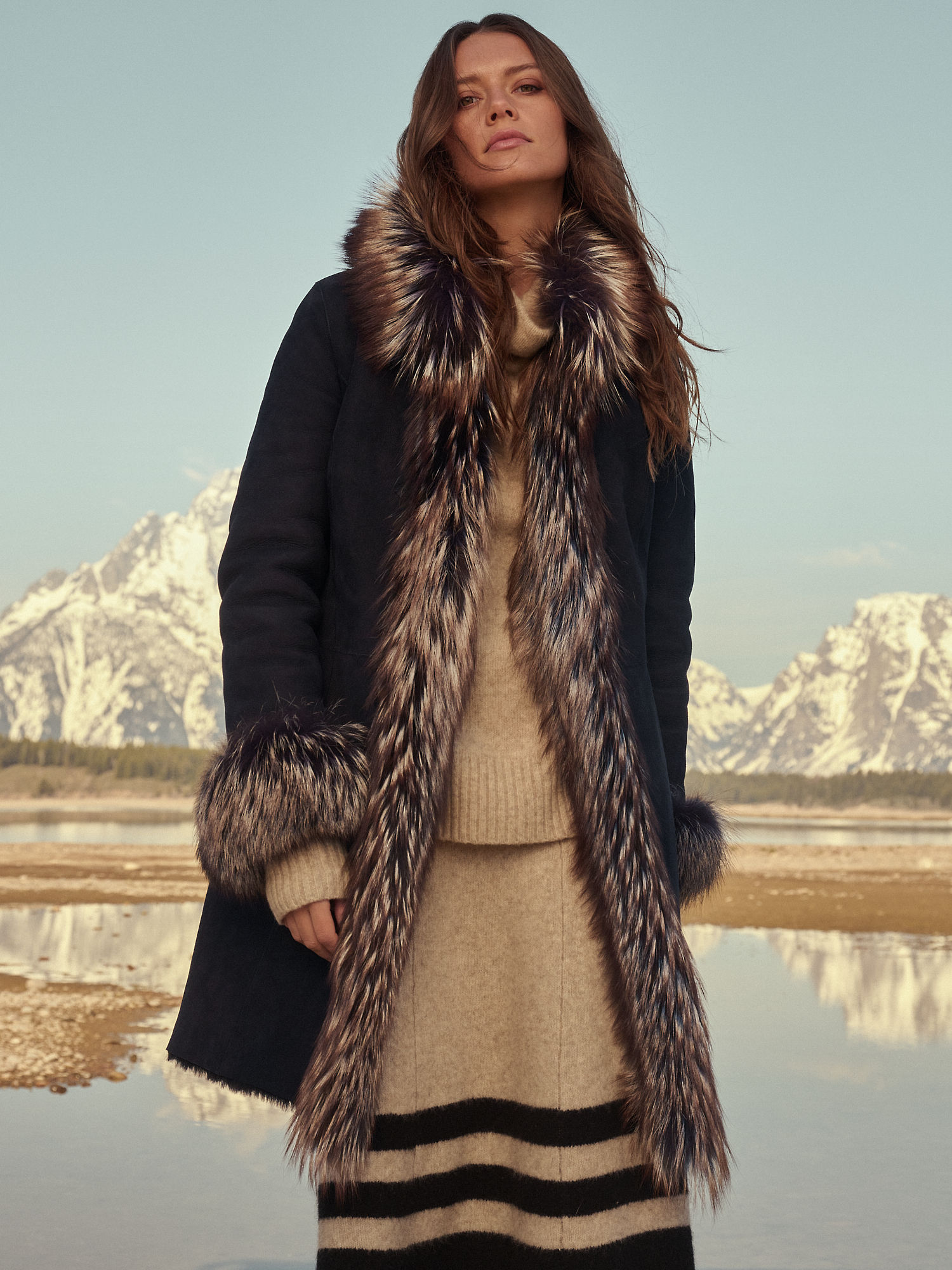 Chantal Reversible Navy Sheepskin Coat - XNAUWBI