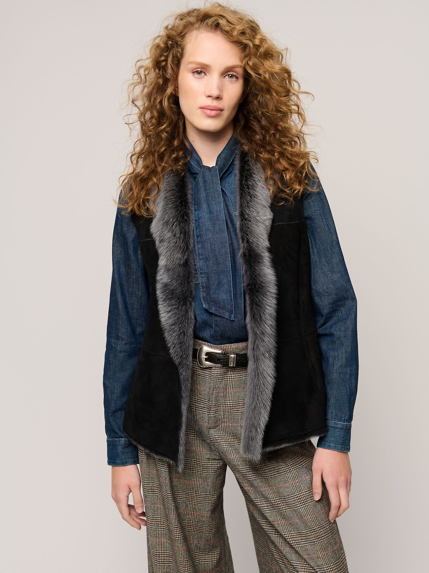 Iris Toscana Sheepskin Vest - XNAUWBI