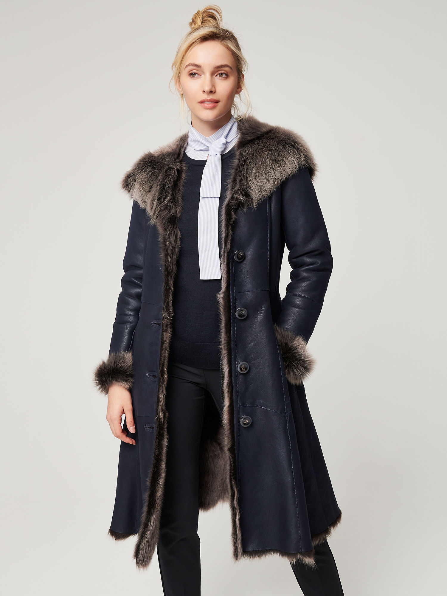Theodora Hooded Navy Toscana Sheepskin Coat - XNAUWBI