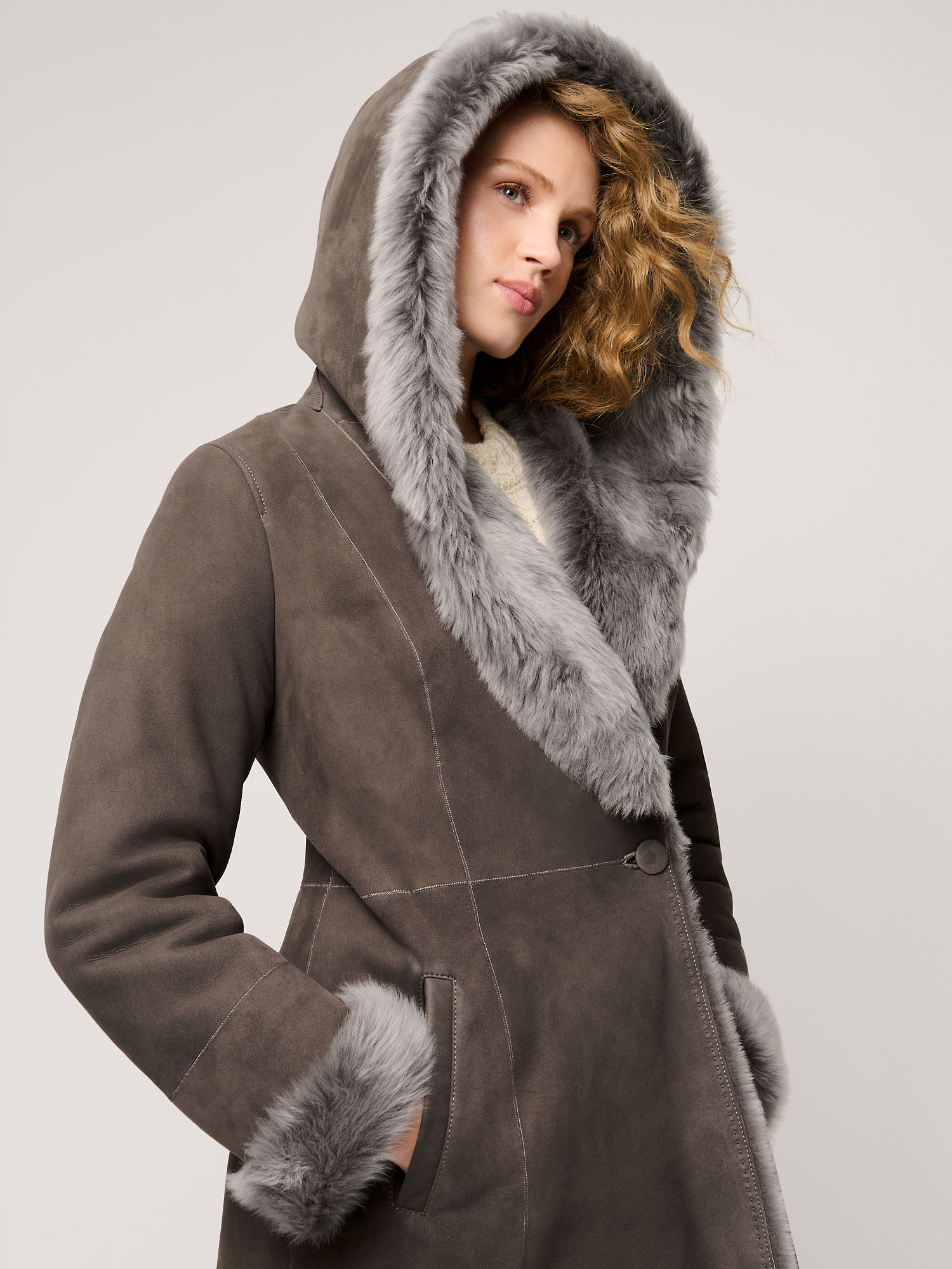 Gabriella Hooded Sheepskin Coat - XNAUWBI
