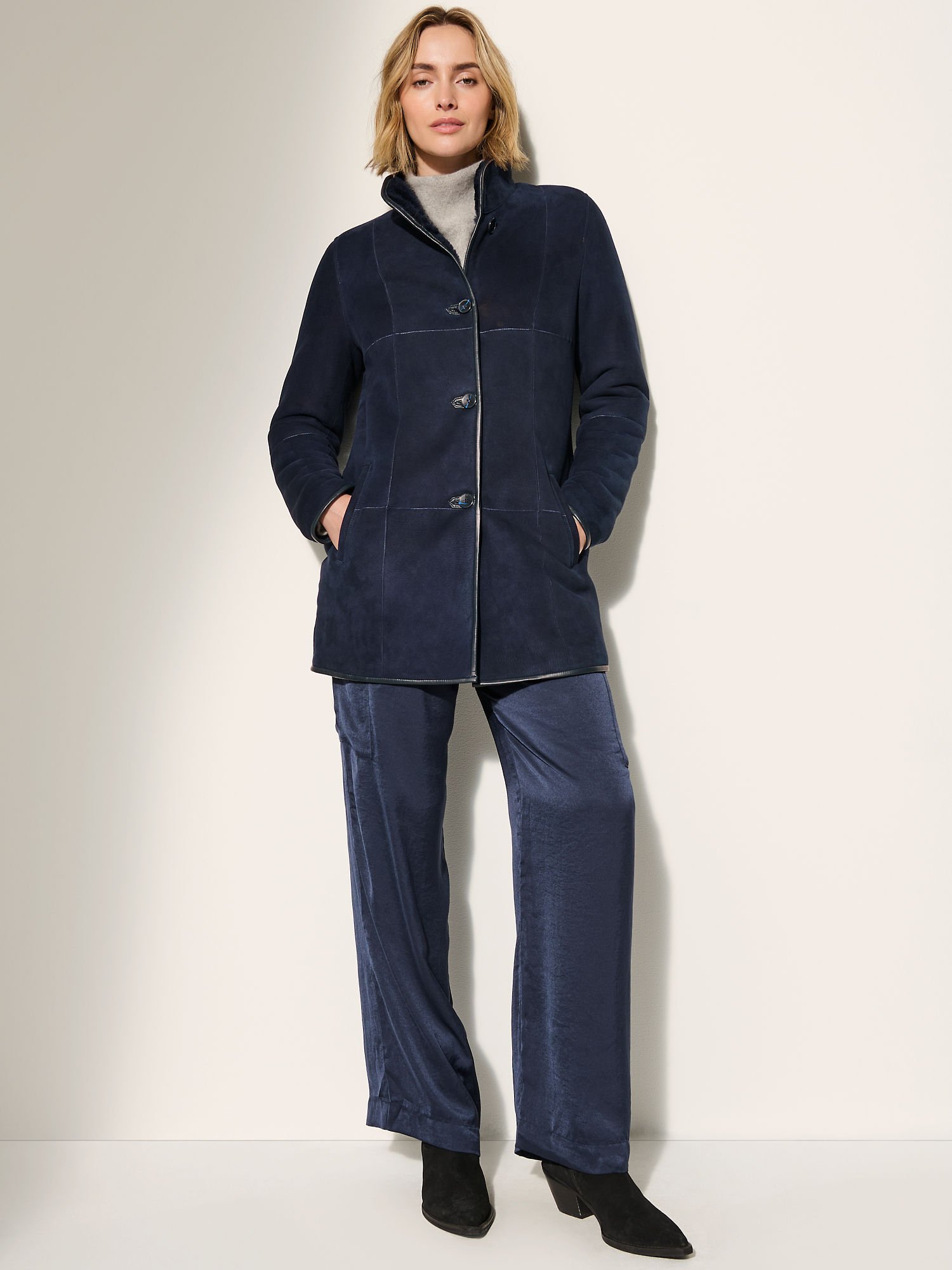 Audrey Sheepskin Coat - XNAUWBI