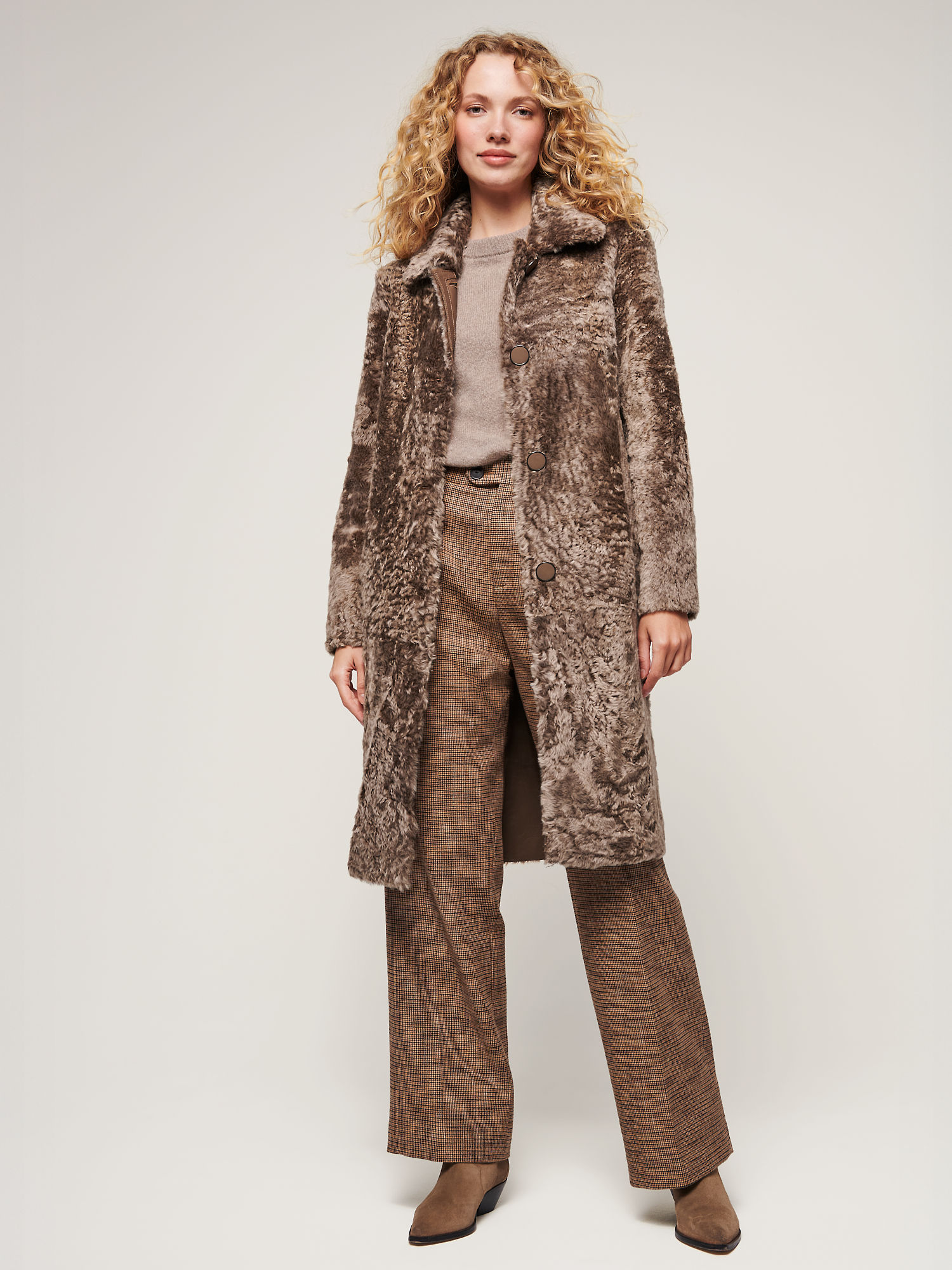 Selena Reversible Curly Sheepskin Coat - XNAUWBI