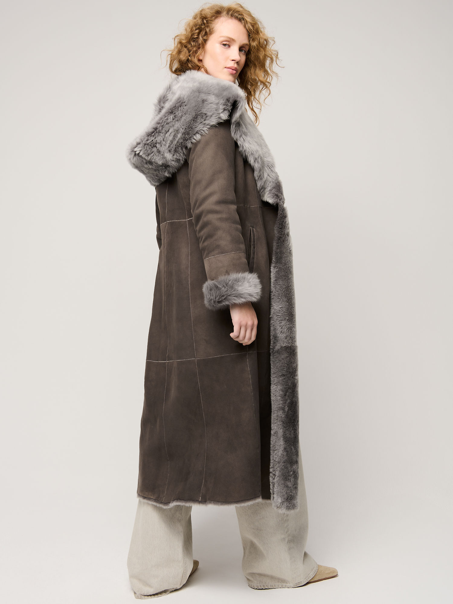 Gabriella Hooded Sheepskin Coat - XNAUWBI