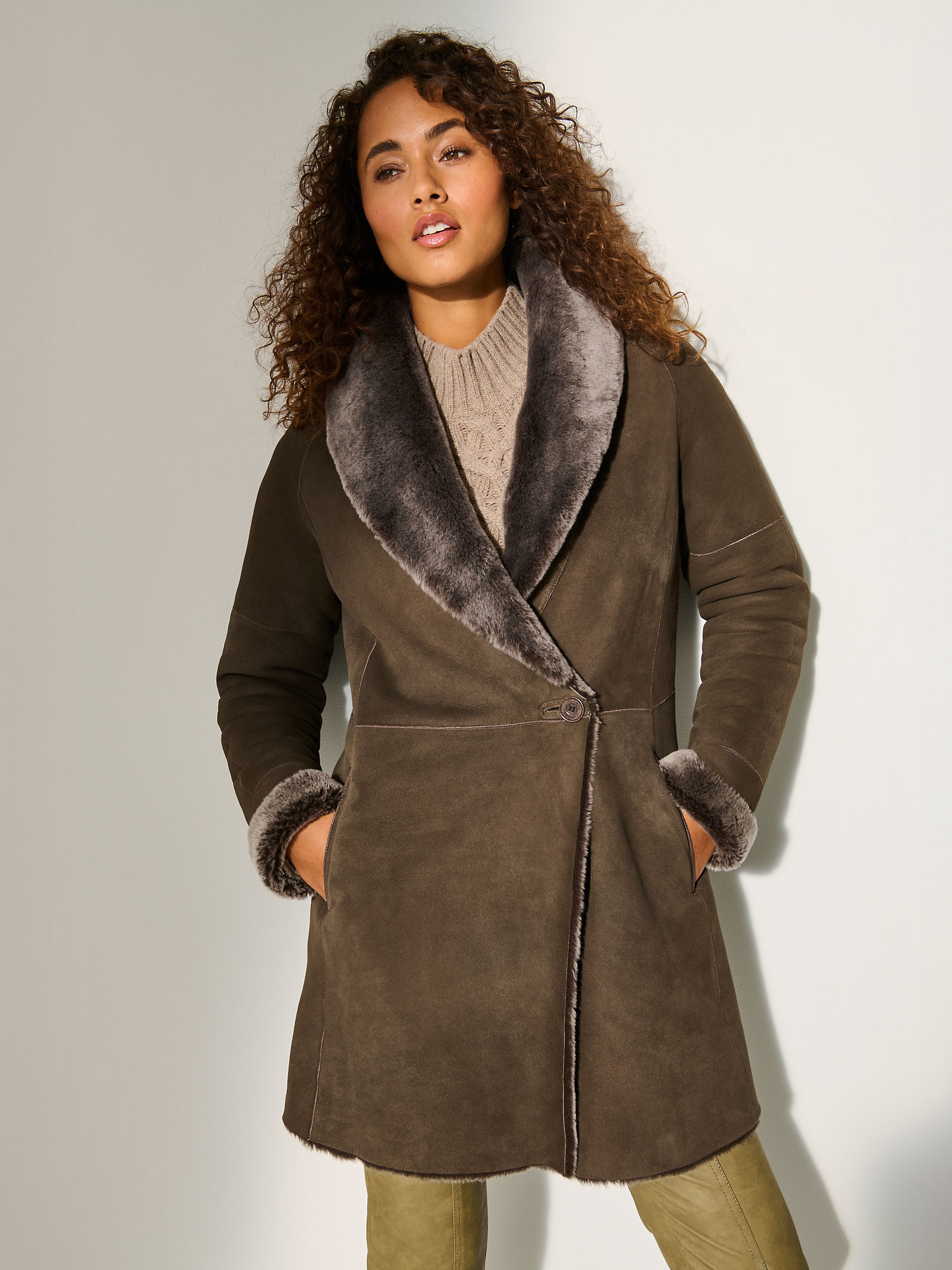 Nicole Sheepskin Coat - XNAUWBI