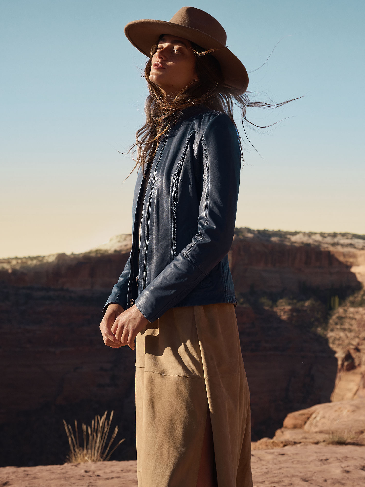 Azura Leather Jacket - XNAUWBI