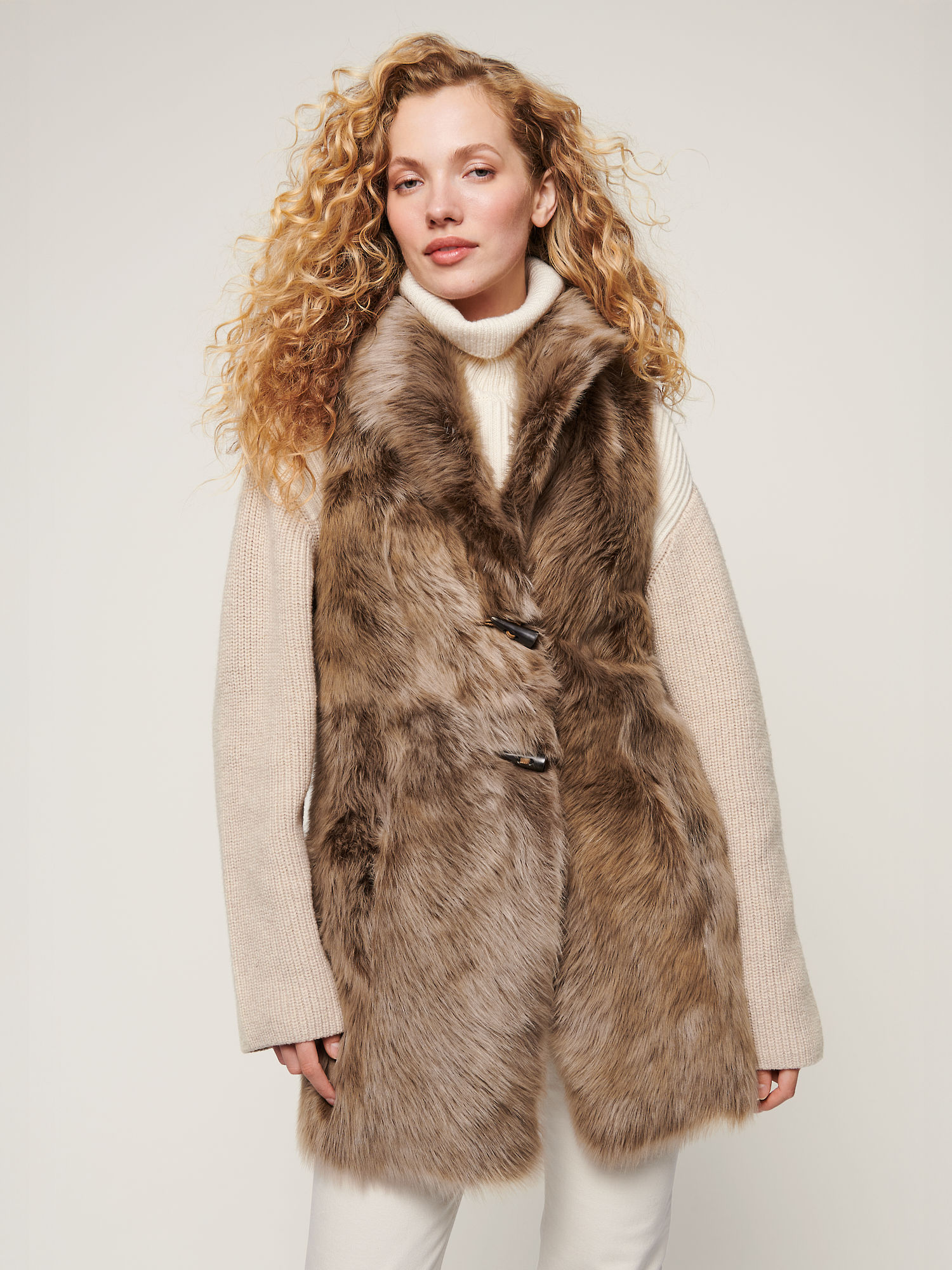 Inez Reversible Toscana Sheepskin Vest - XNAUWBI