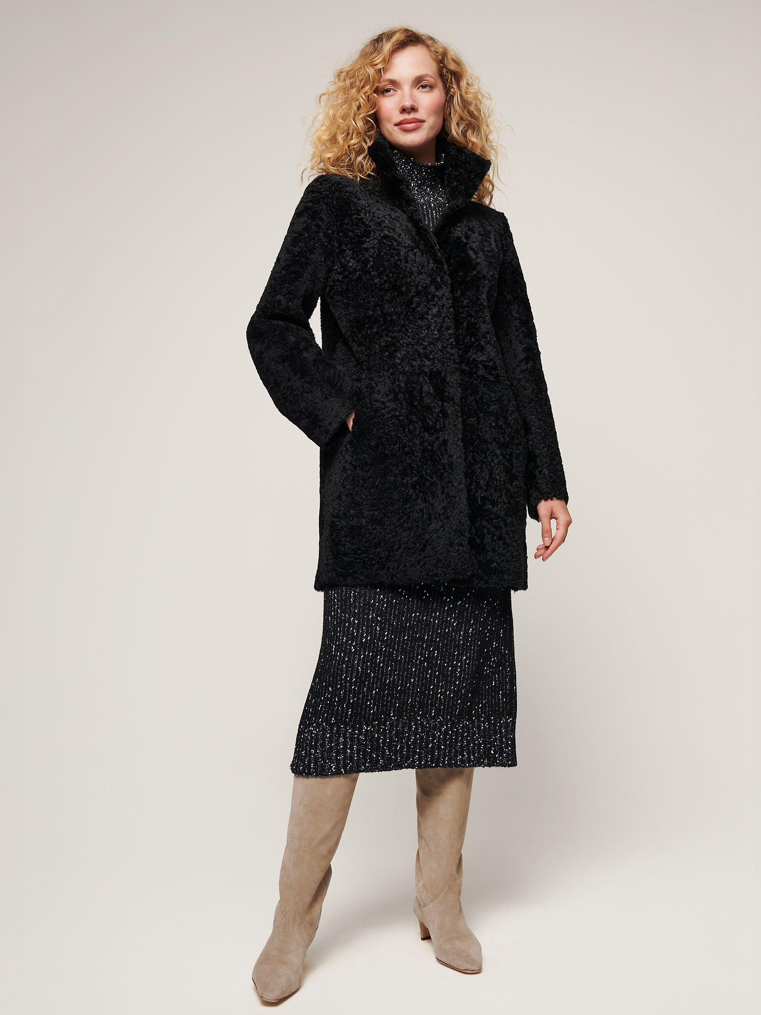 Carmen Reversible Curly Sheepskin Coat - XNAUWBI