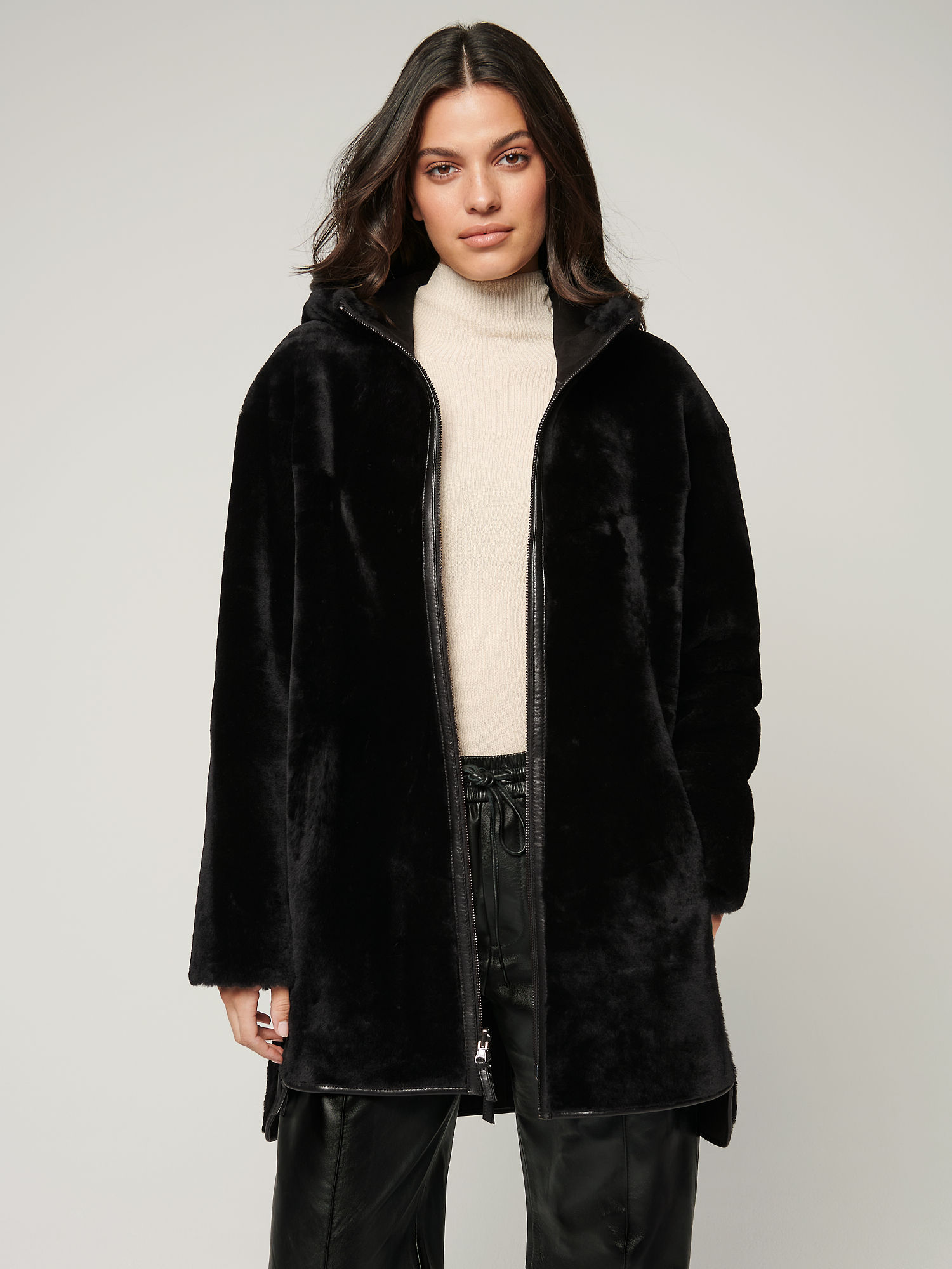 Breanne Reversible Hooded Sheepskin Coat - XNAUWBI
