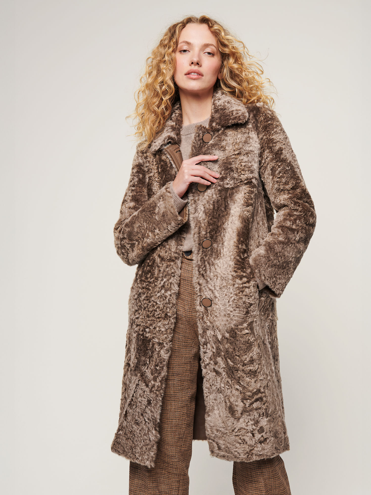 Selena Reversible Curly Sheepskin Coat - XNAUWBI