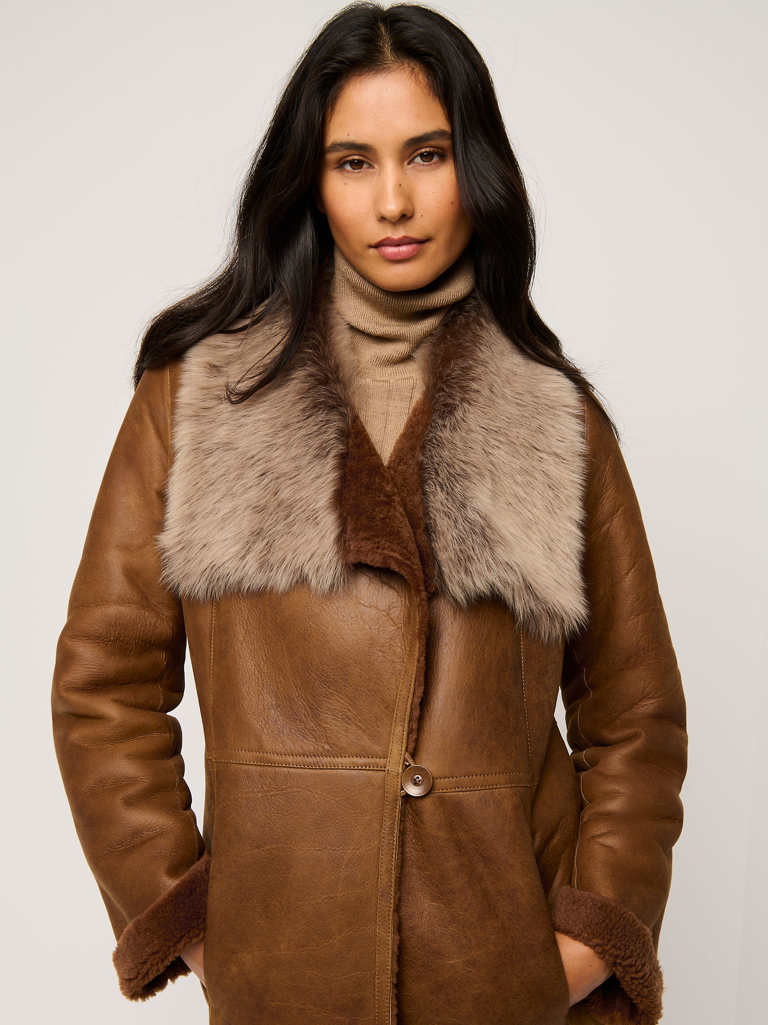 Ariana Sheepskin Coat - XNAUWBI