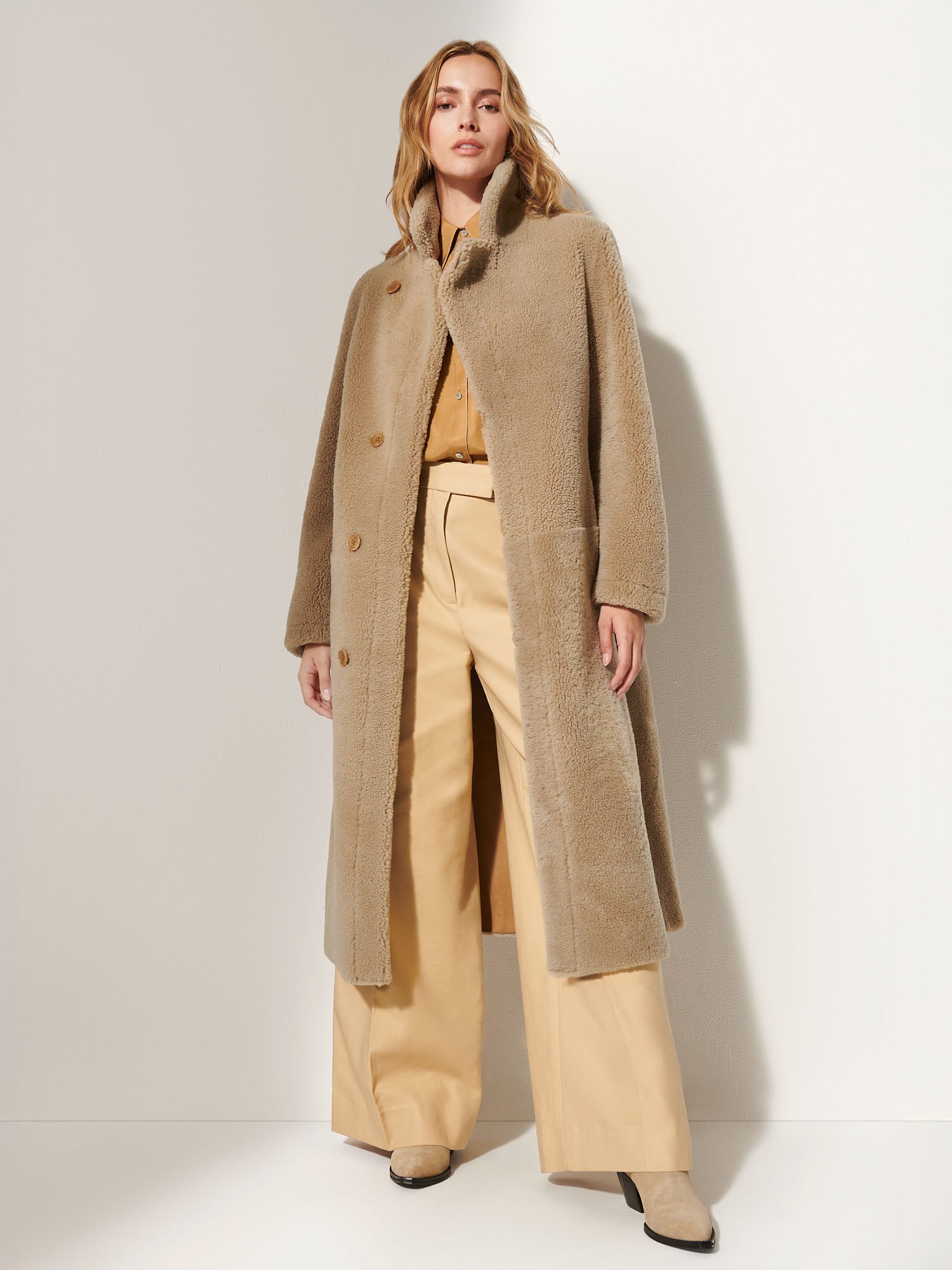 Isabella Reversible Sheepskin Coat - XNAUWBI