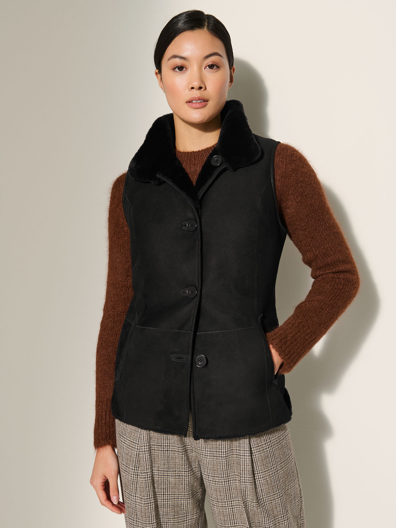 Robin Reversible Sheepskin Vest - XNAUWBI