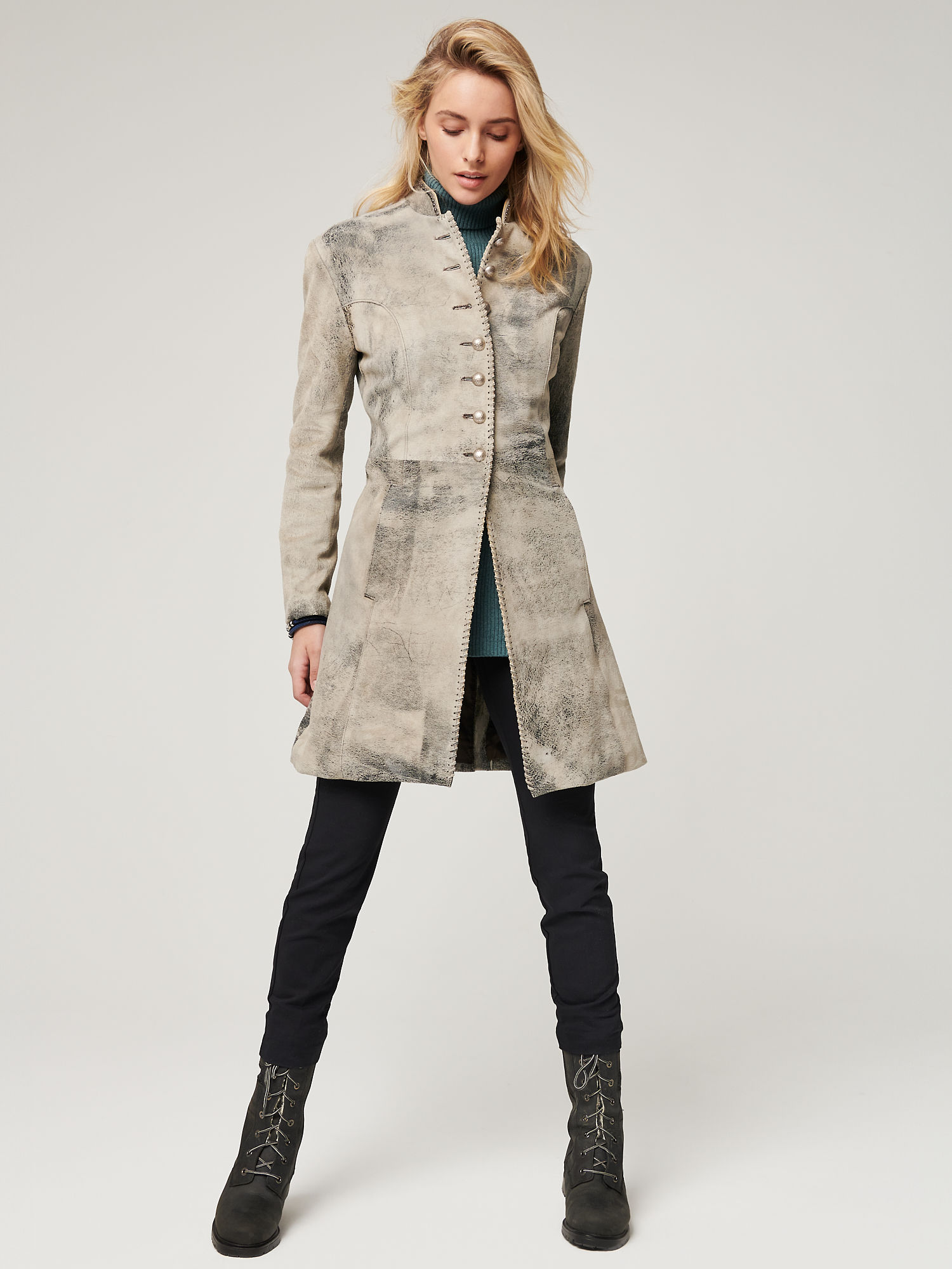 Zena Suede Leather Coat - XNAUWBI