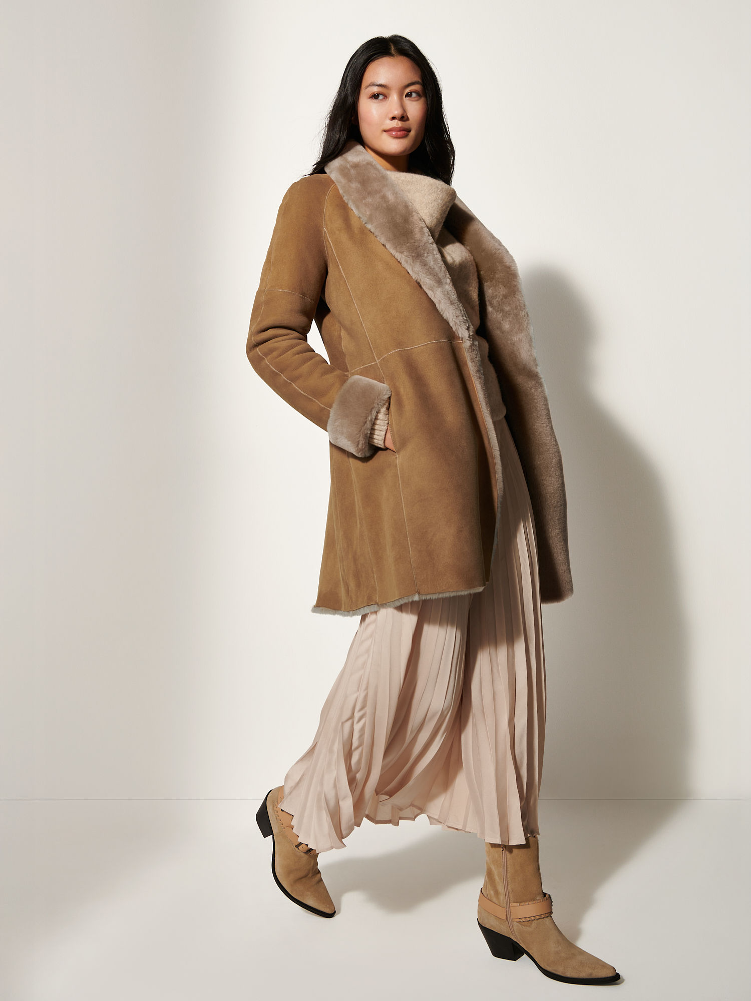 Nicole Sheepskin Coat - XNAUWBI