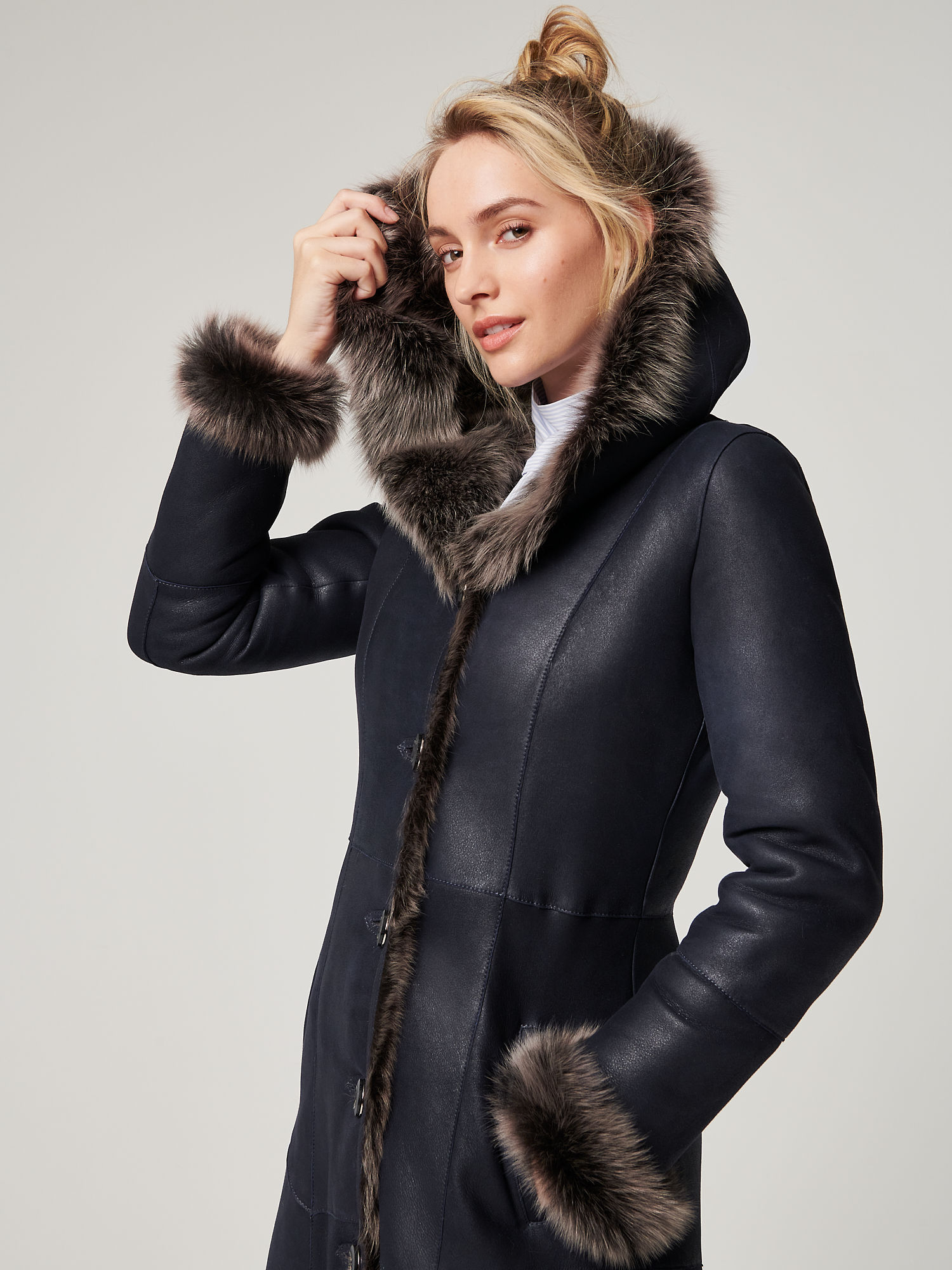 Theodora Hooded Navy Toscana Sheepskin Coat - XNAUWBI