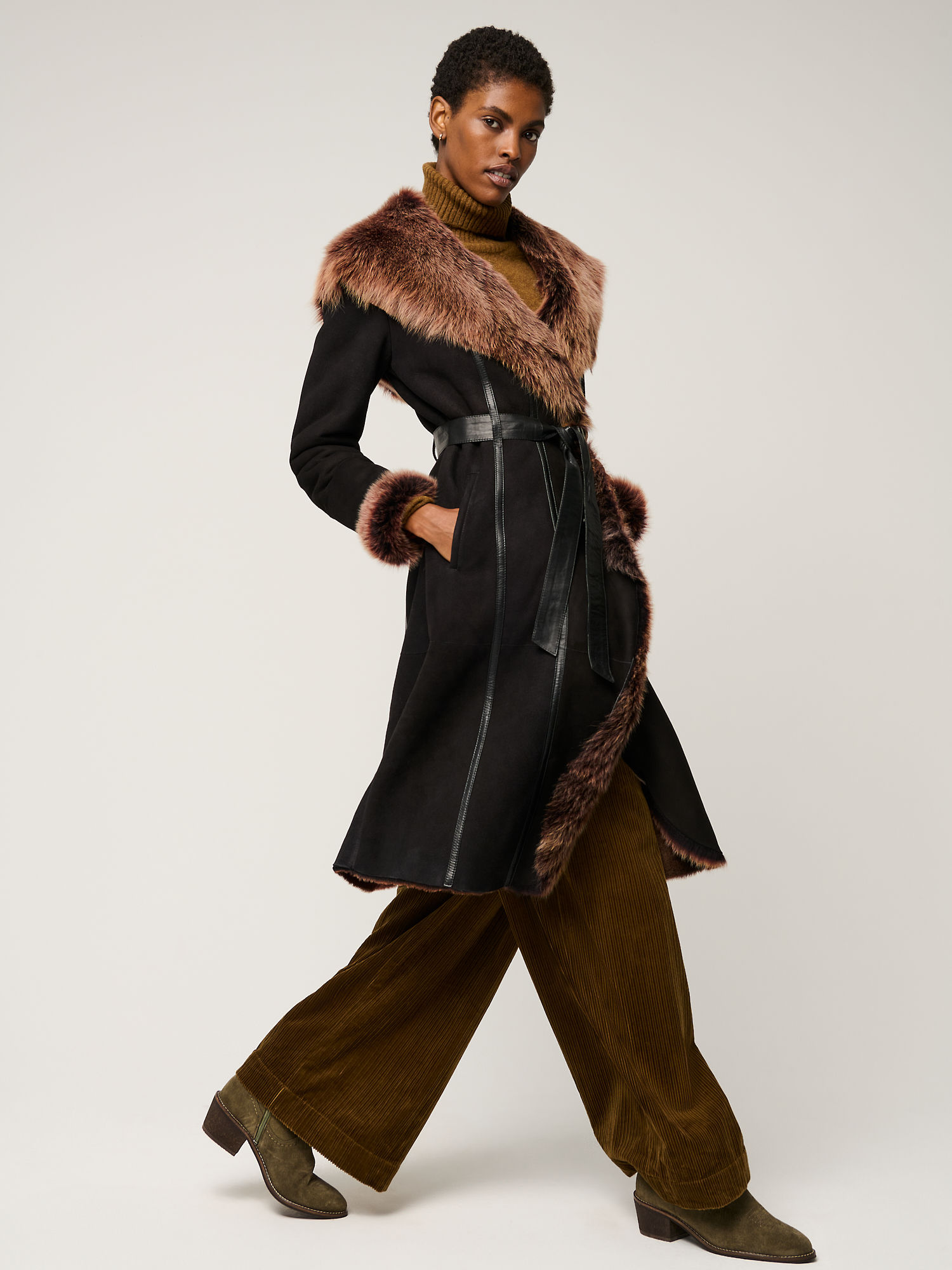 Tatiana Hooded Sheepskin Coat - XNAUWBI