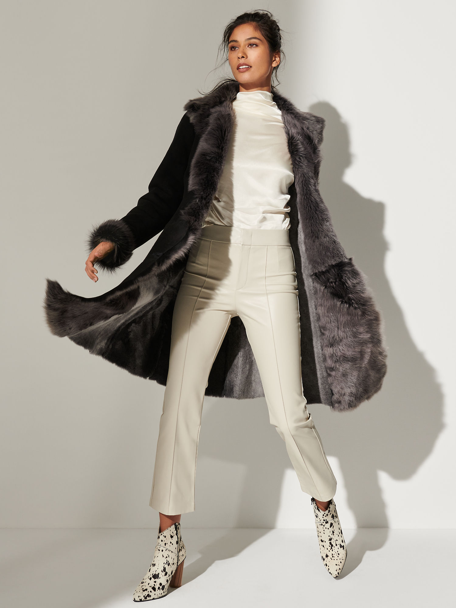 Sandra Sheepskin Coat - XNAUWBI