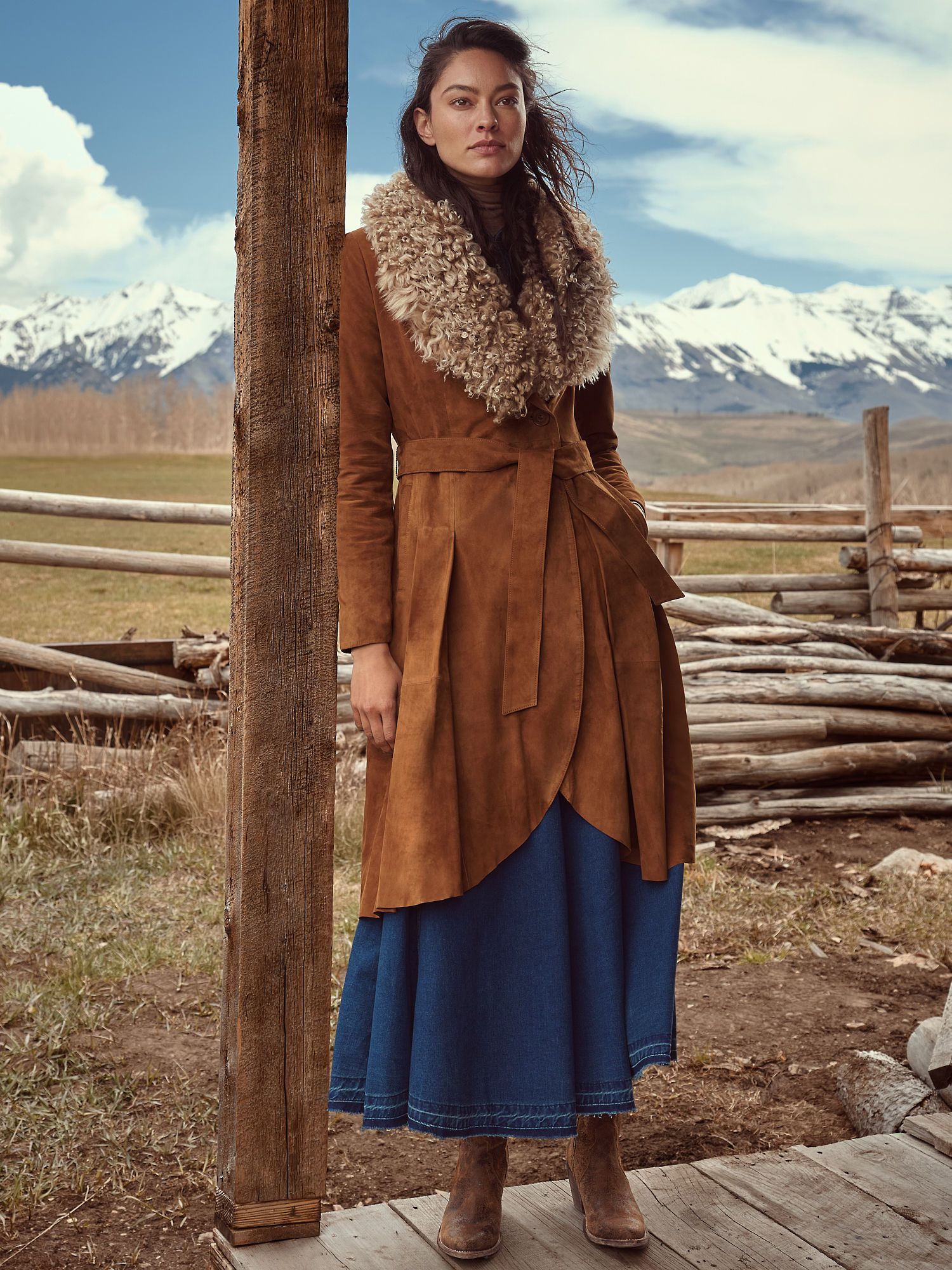 Alicia Suede Leather Coat - XNAUWBI